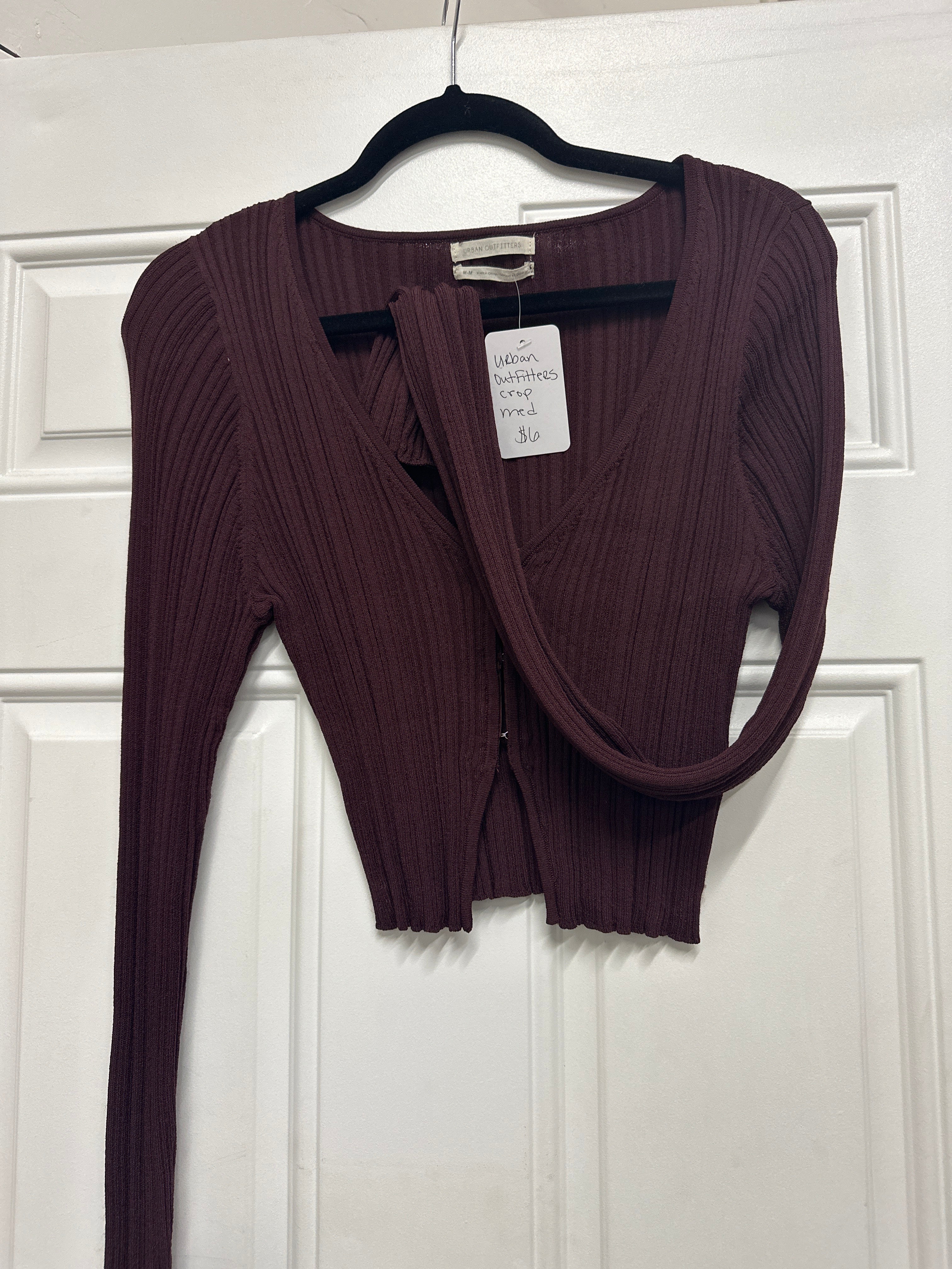 Urban Outfitters Crop-Med