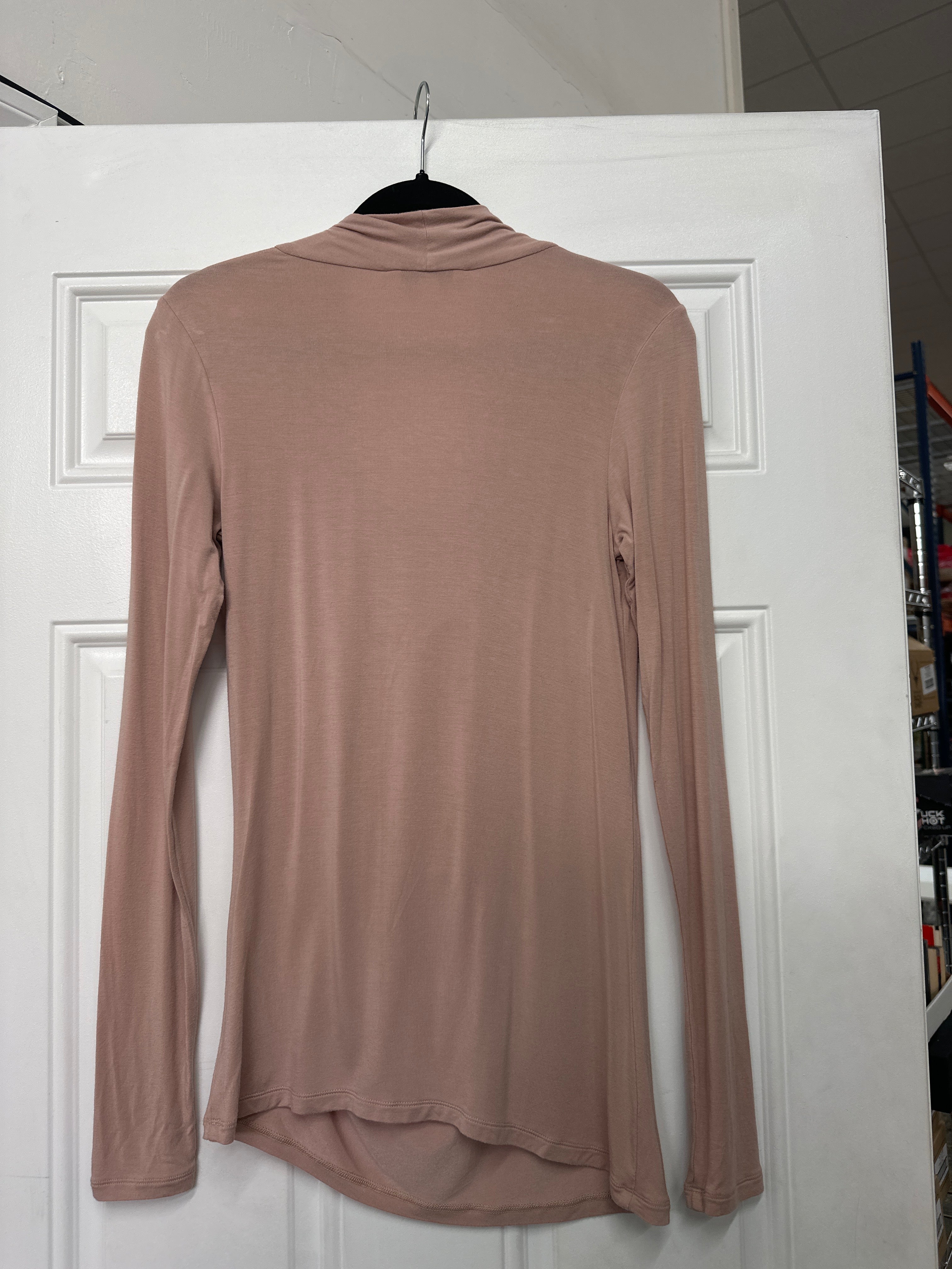Cabi Cowl Neck Top- small