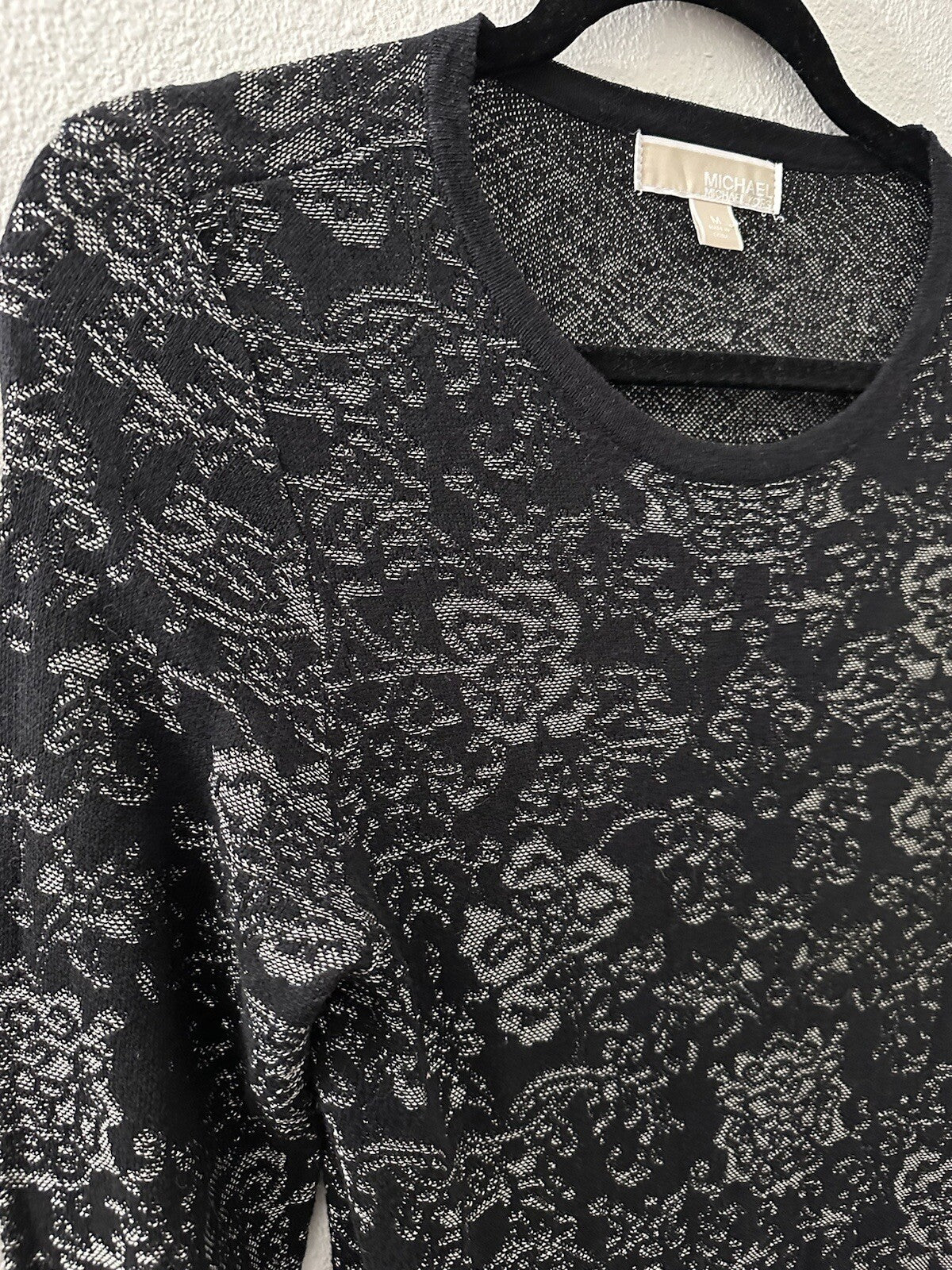 Michael Kors Woman’s Size Med Long Sleeve Black Gold Dress. 5.7