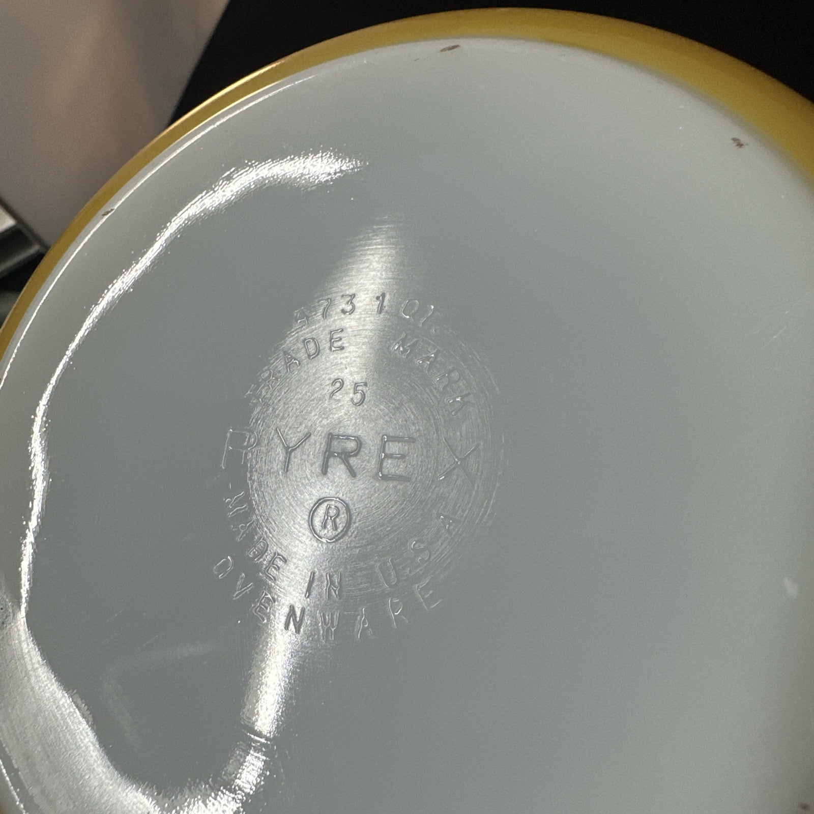 Pyrex #473 1 Quart Vintage Butterfly Gold Casserole Dish No Lid 7A