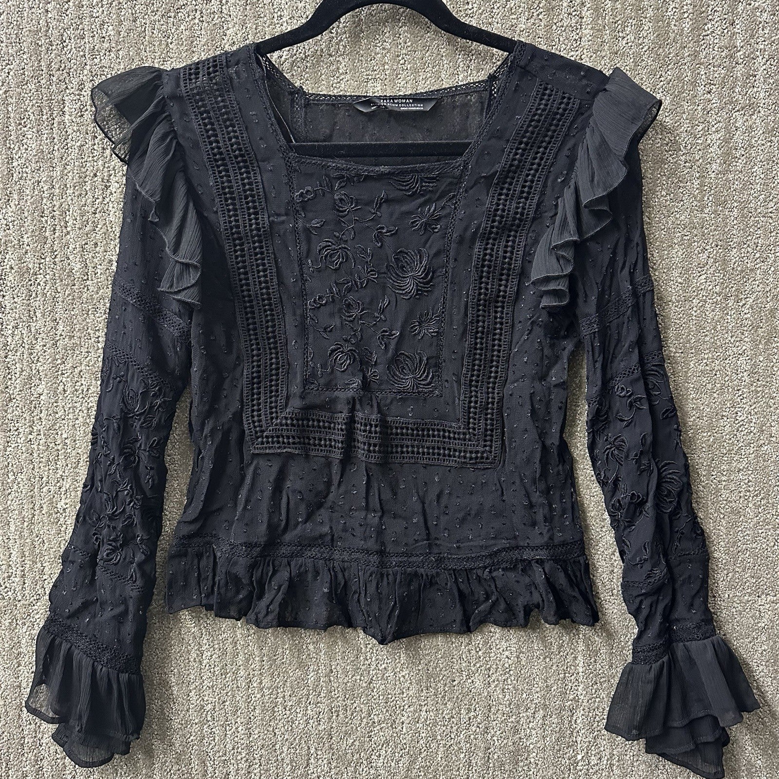 ZARA Women Black Ruffled Long Sleeve Boho Lace Sheer Top Size Extra Small (0076)