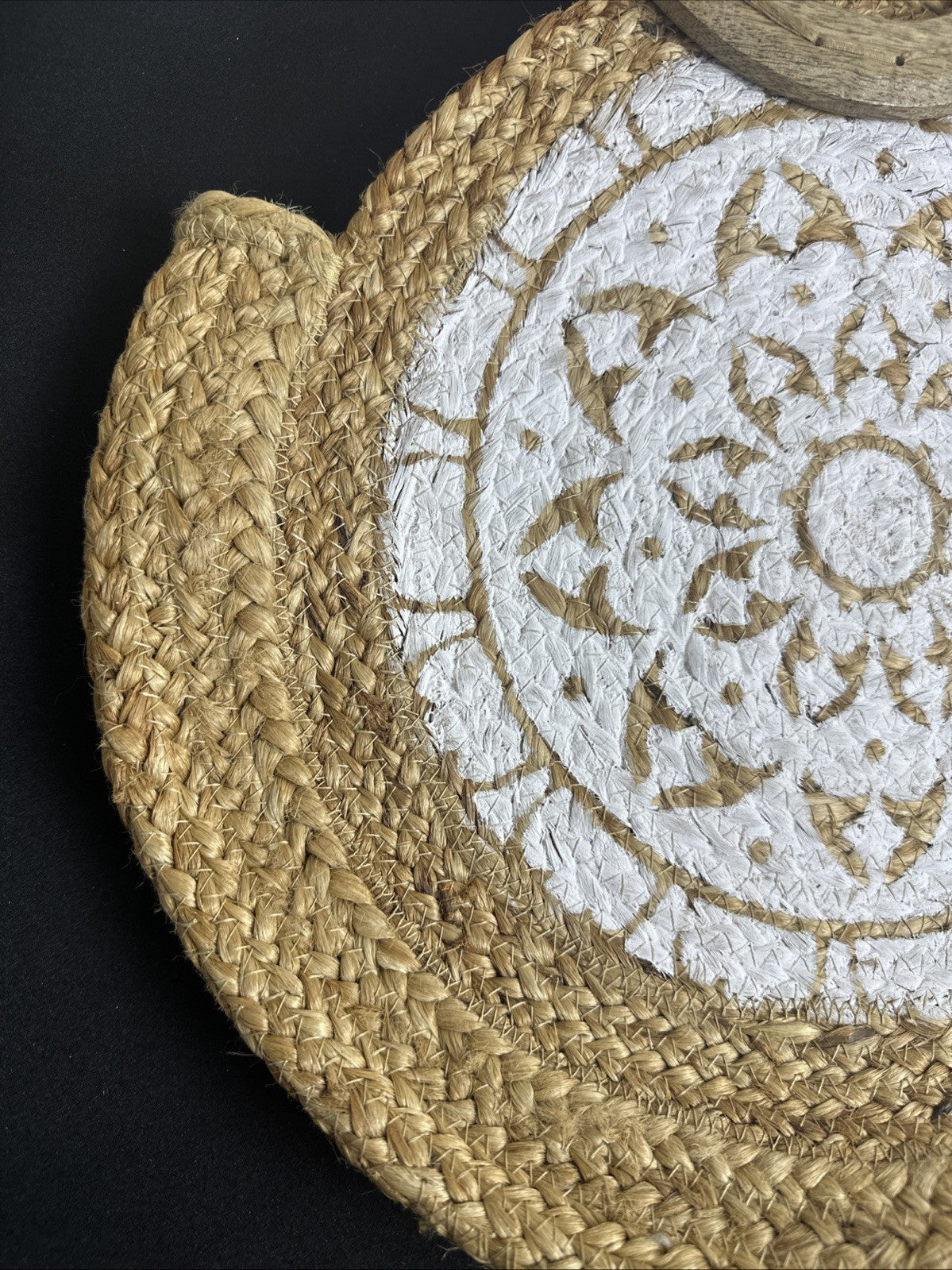 Chloe & Lex Round Woven Bag Wooden Handle White Pattern