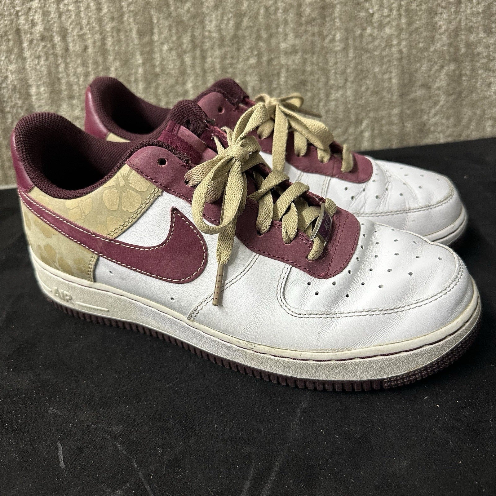 Nike Air Force 1 Low Men’s Size 8.5 White Burgundy | Floral Camo | 2007 OG (5d)