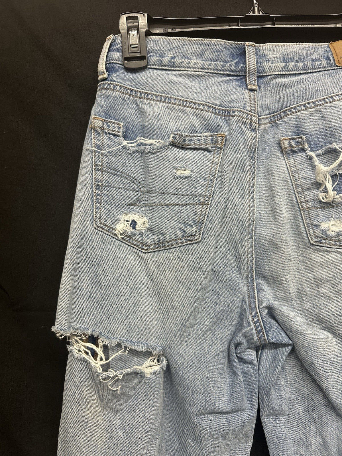 American Eagle High Rise Ripped Mom Jeans Women's Size 00 Short (0019)