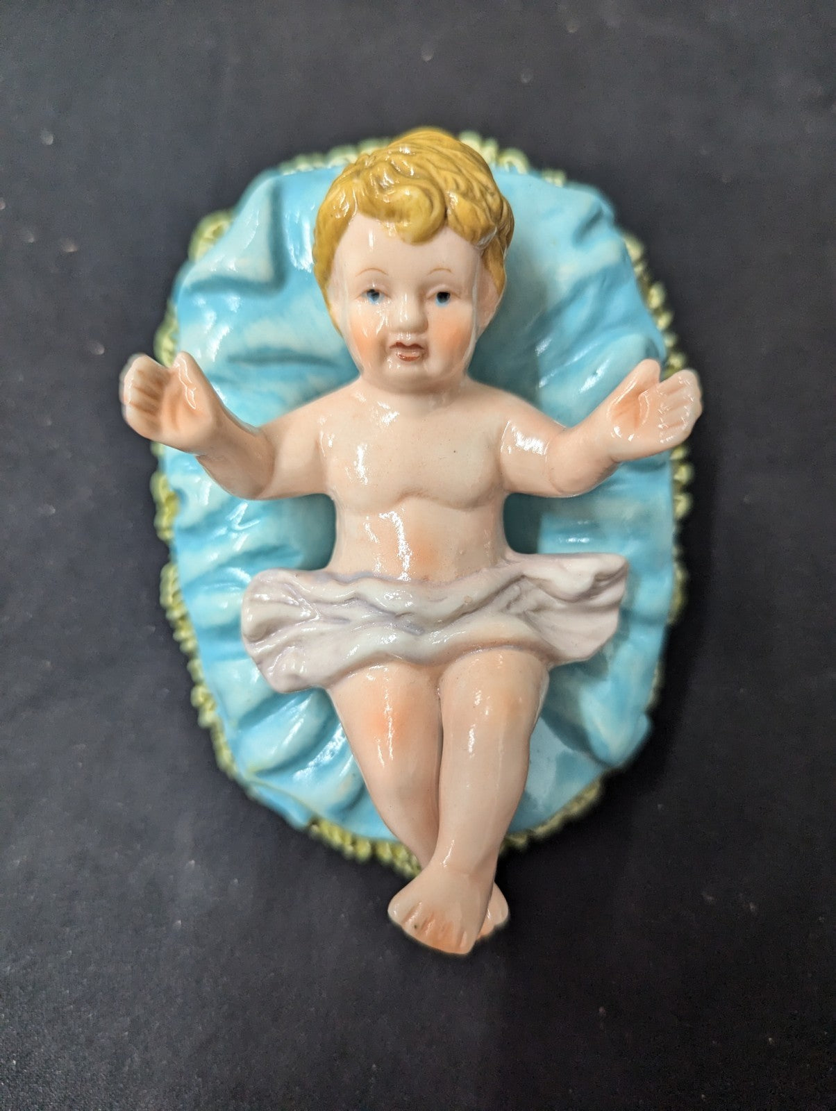 Baby Jeus Nativity Figurine, Two Piece, Ceramic 13C