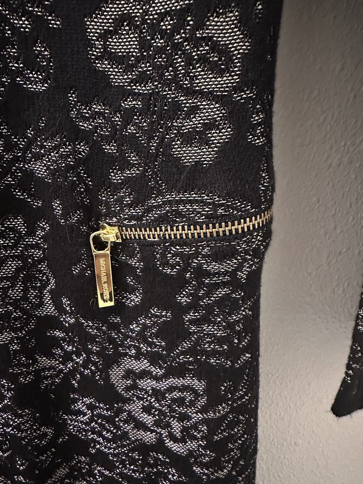 Michael Kors Woman’s Size Med Long Sleeve Black Gold Dress. 5.7