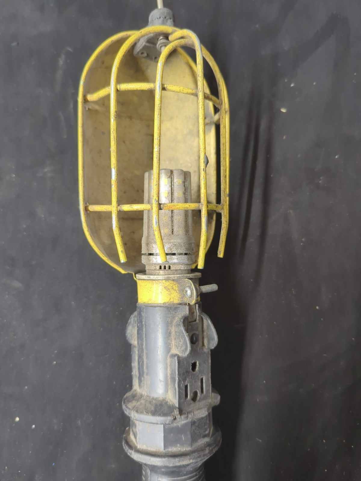 Vintage Handheld Trouble Work Light with Cage And Outlet, Working 14C