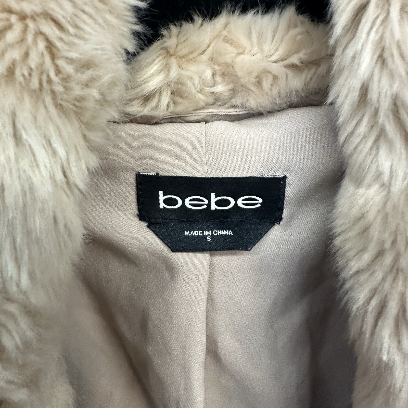 Bebe Faux Fur Coat Beige Long Plush Soft Jacket Women’s Size Small Glam Chic