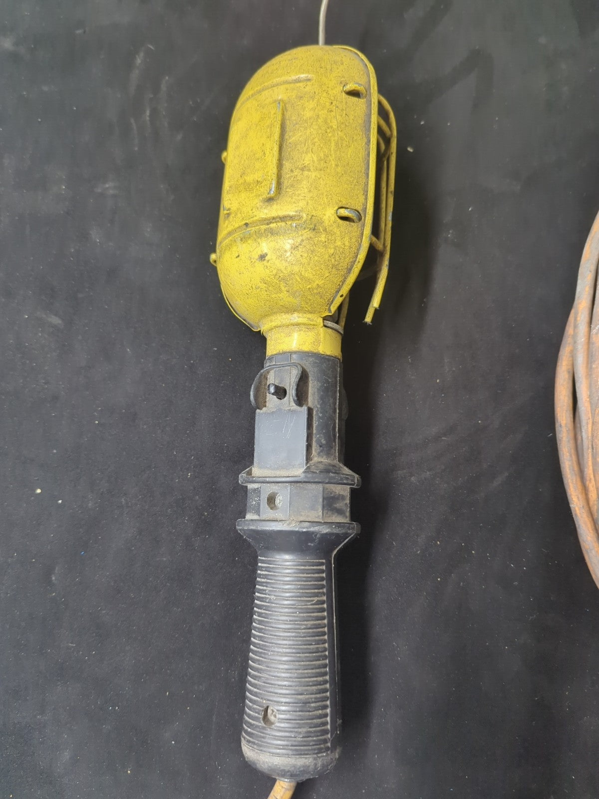 Vintage Handheld Trouble Work Light with Cage And Outlet, Working 14C