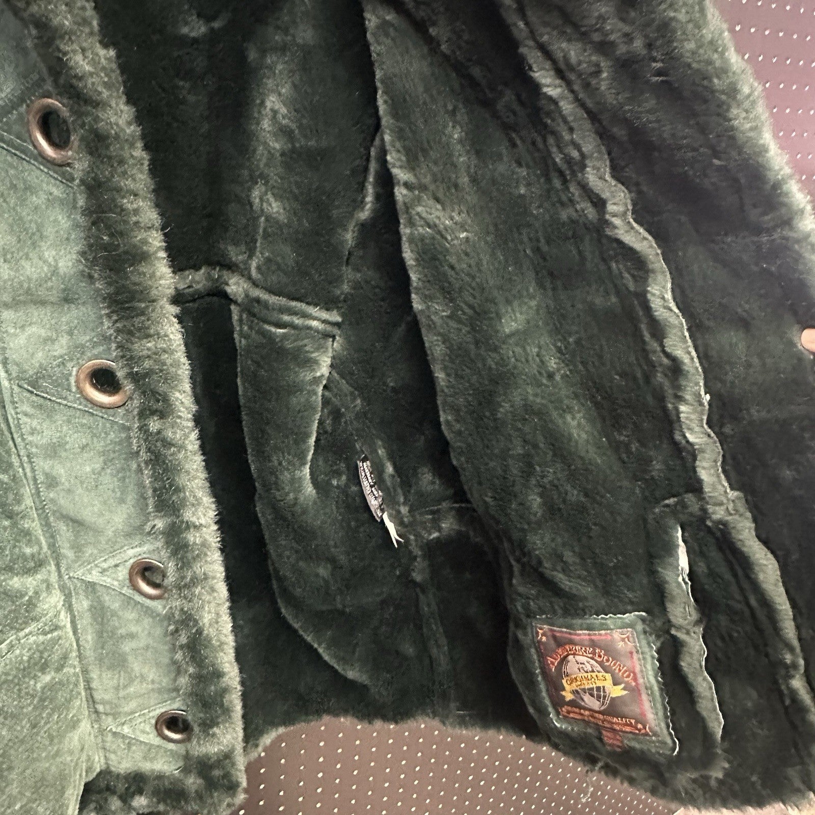 Vintage 90s Adventure Bound By Wilson’s Faux Shearling Coat Green Suede Serpa Lg