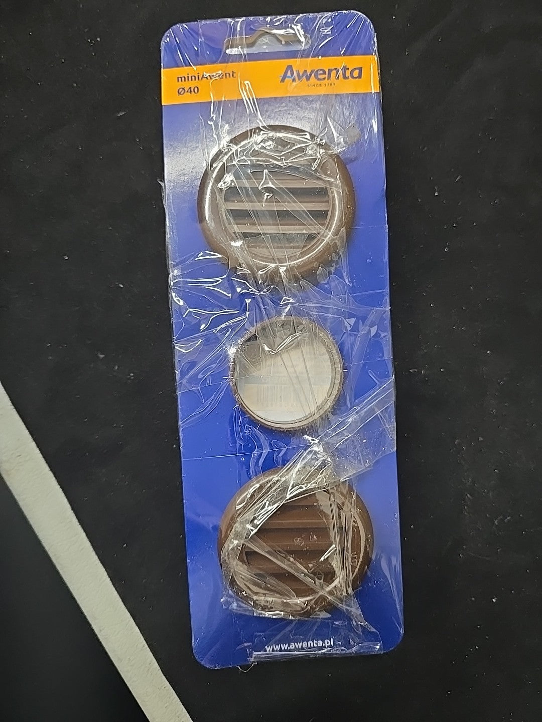 Packaged Set Of Awenta Mini-Awent Door Vent Covers 8B