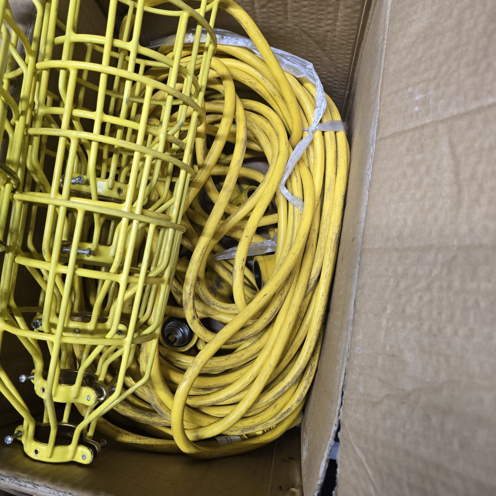 Bergen Industries GL100MC-123MPC Temporary Work Light Stringer 12/3 100ft 19A