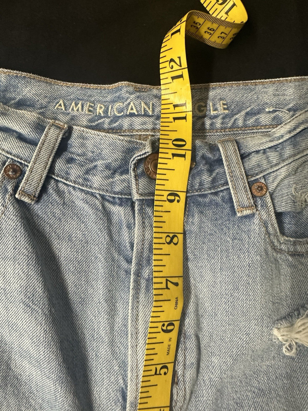 American Eagle High Rise Ripped Mom Jeans Women's Size 00 Short (0019)