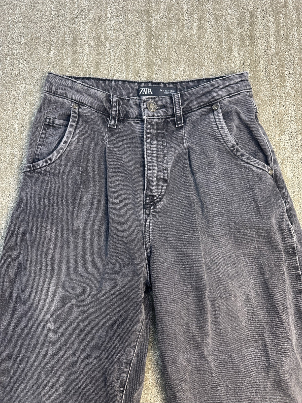 Women’s Black-Grey Zara Jean Pants Size US 0/25 Balloon Style (5.0)