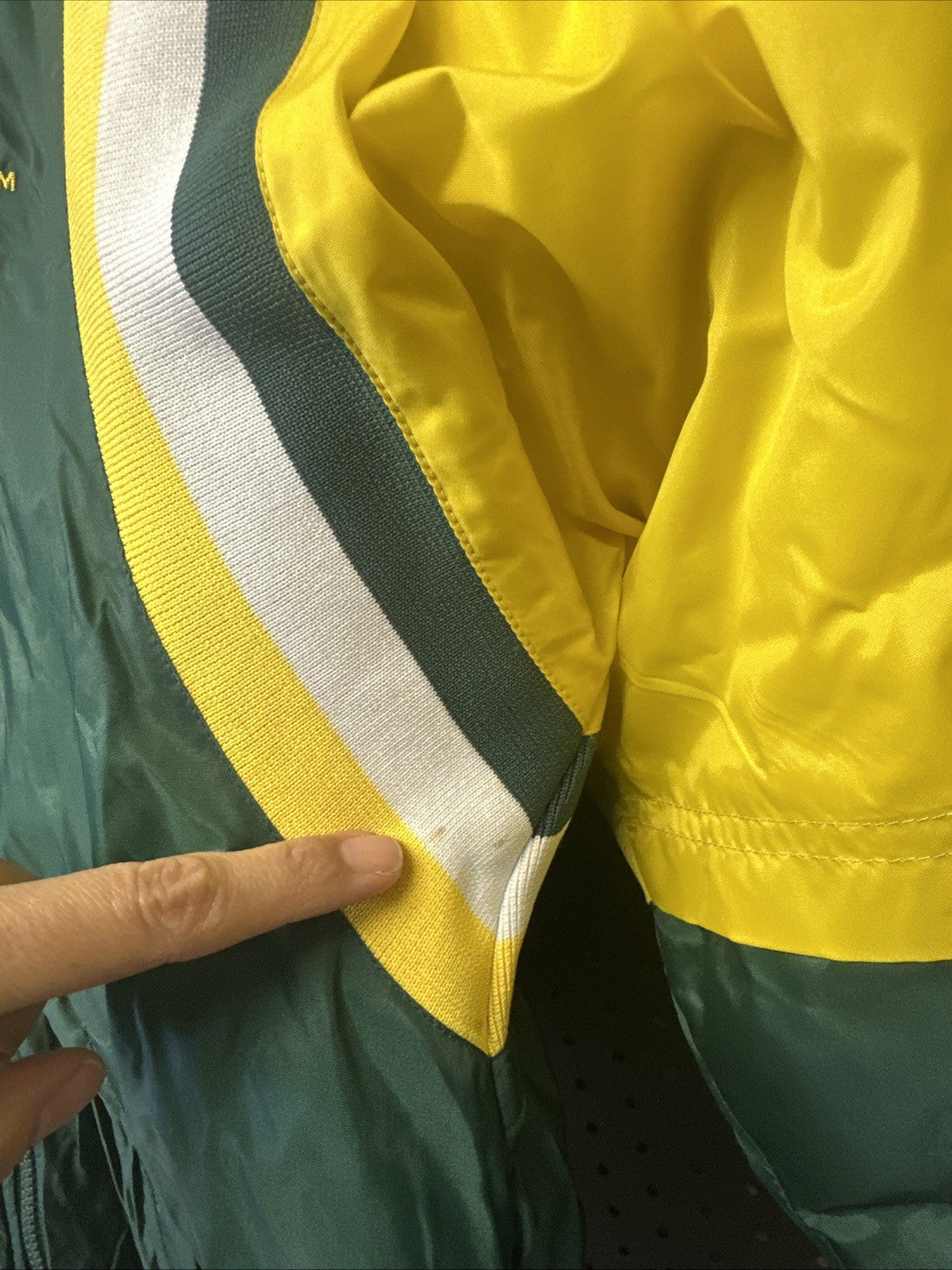 Vintage Genuine Stuff Collegiate Oregon Ducks Puffer Jacket Women’s Small