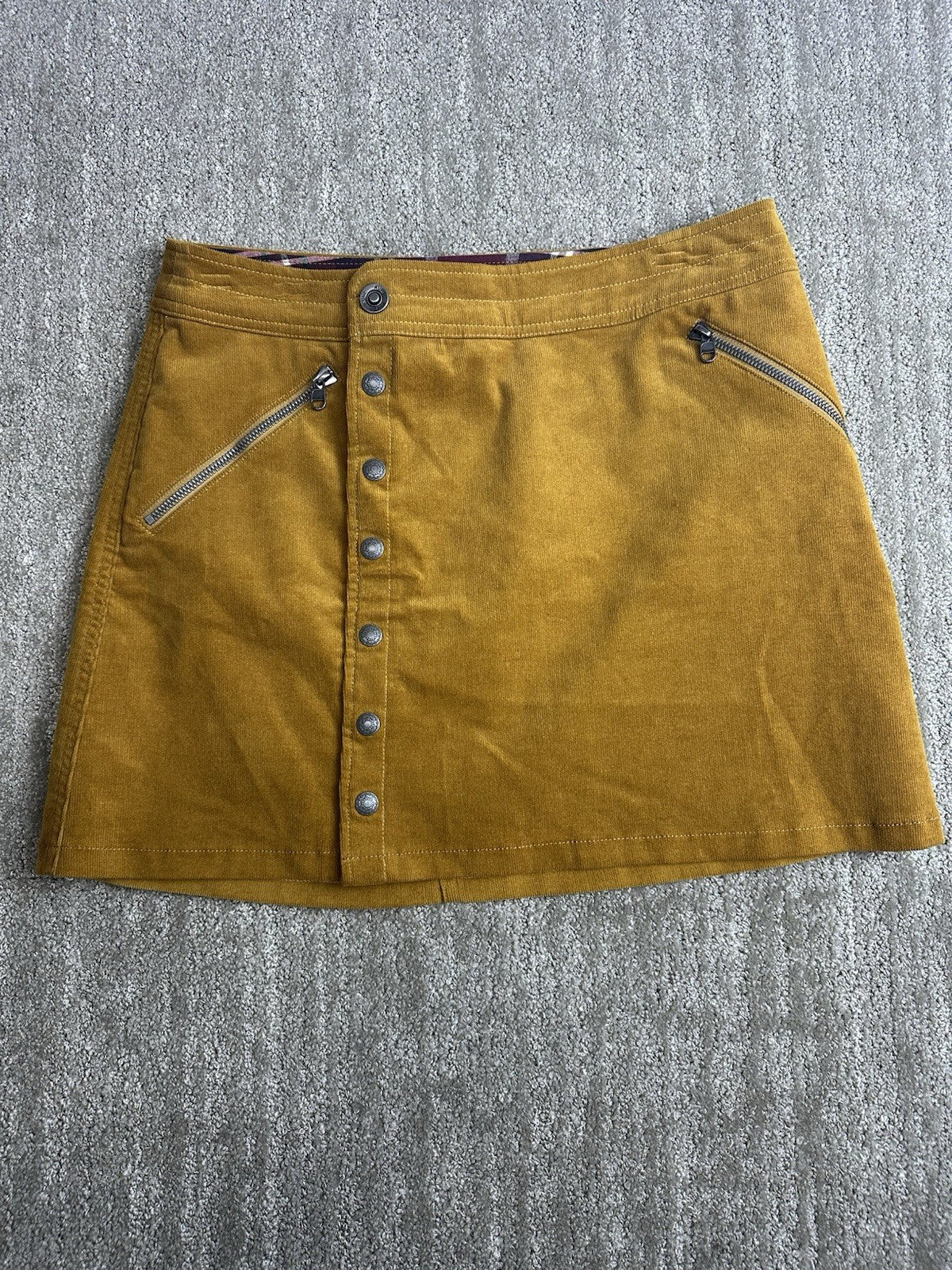 KUHL Skirt Women Streamline Corduroy Size 4 Brown Mustard Yellow Snap Button 6.1