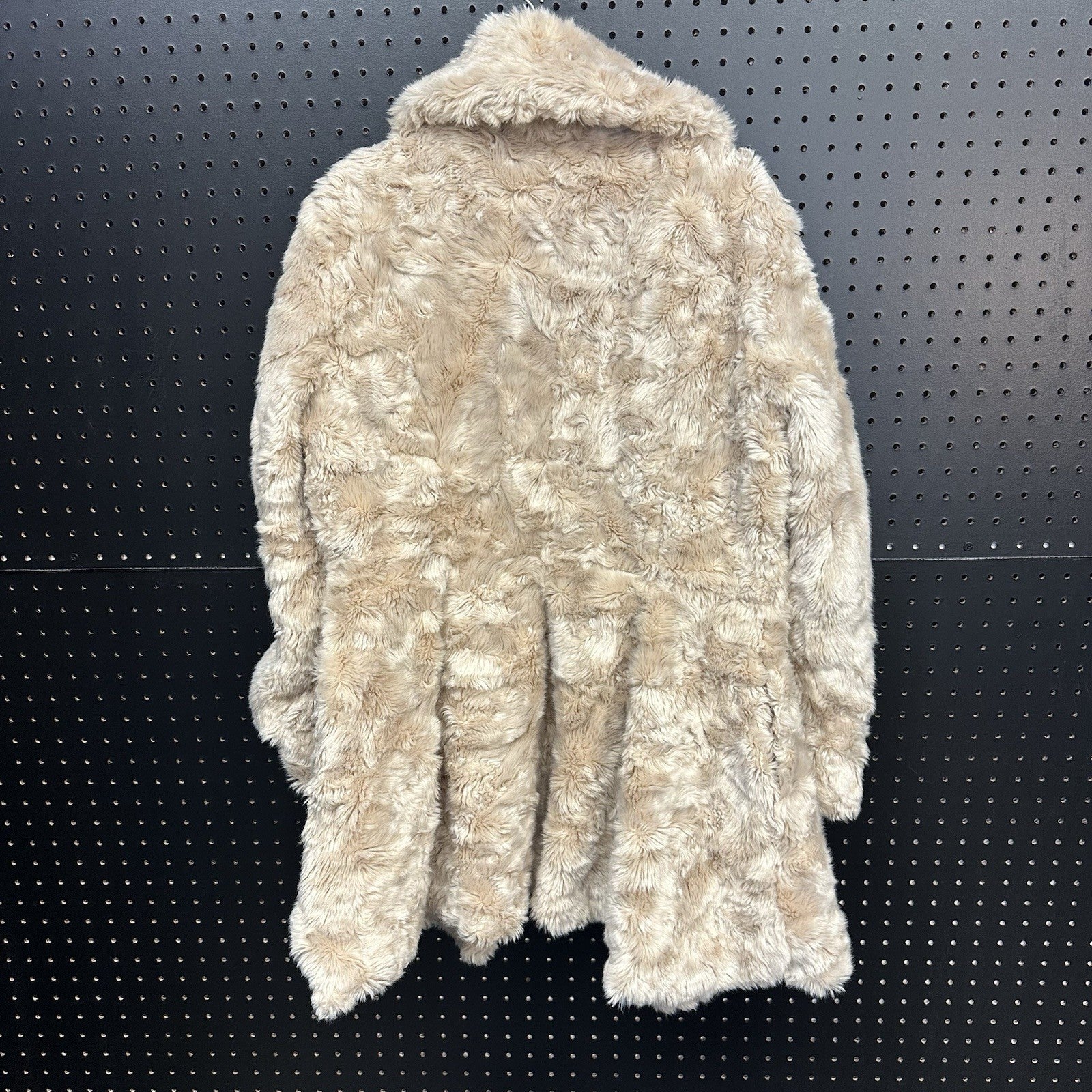 Bebe Faux Fur Coat Beige Long Plush Soft Jacket Women’s Size Small Glam Chic