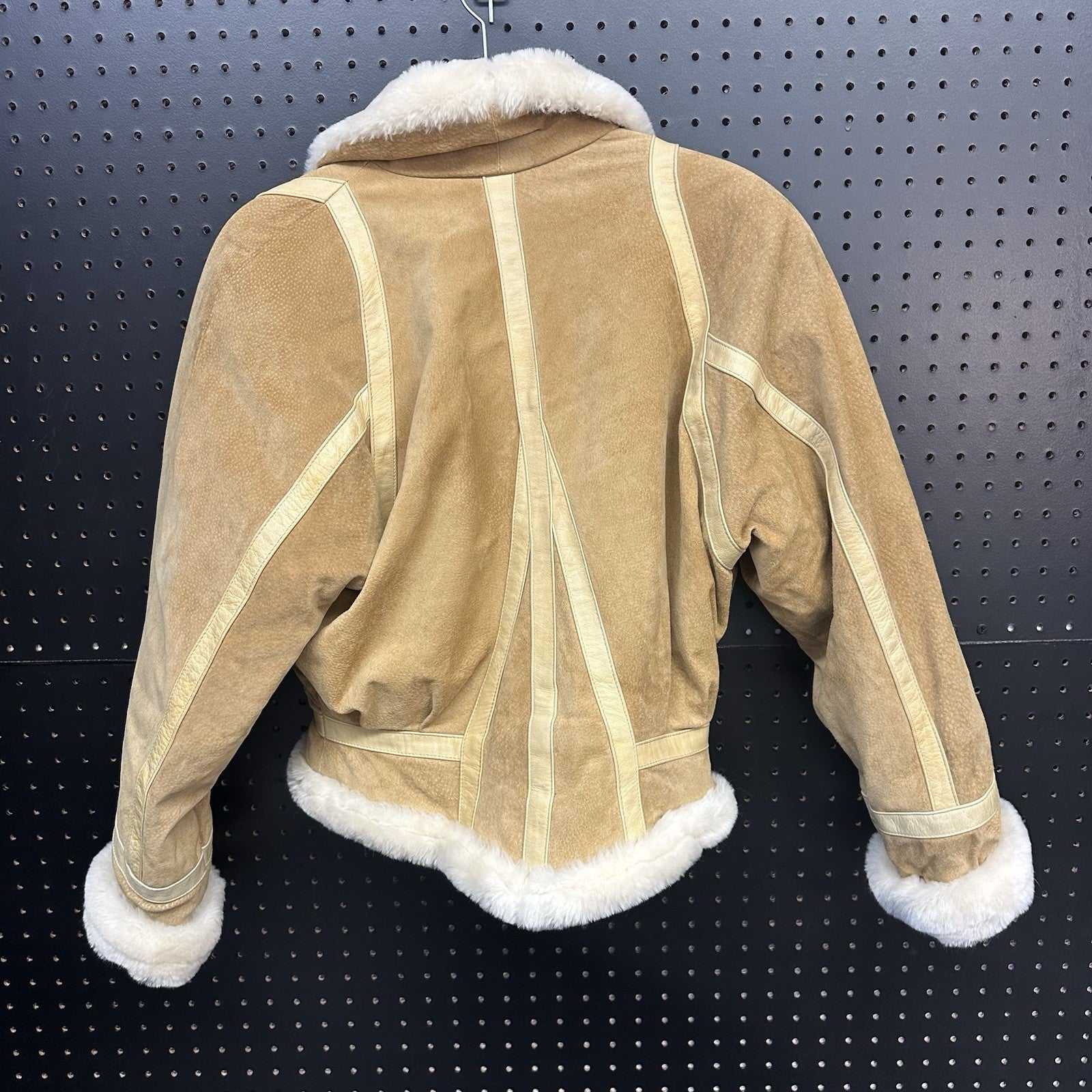 Wilsons Adventure Bound Women's Small Tan Suede Leather Fur Trim Jacket