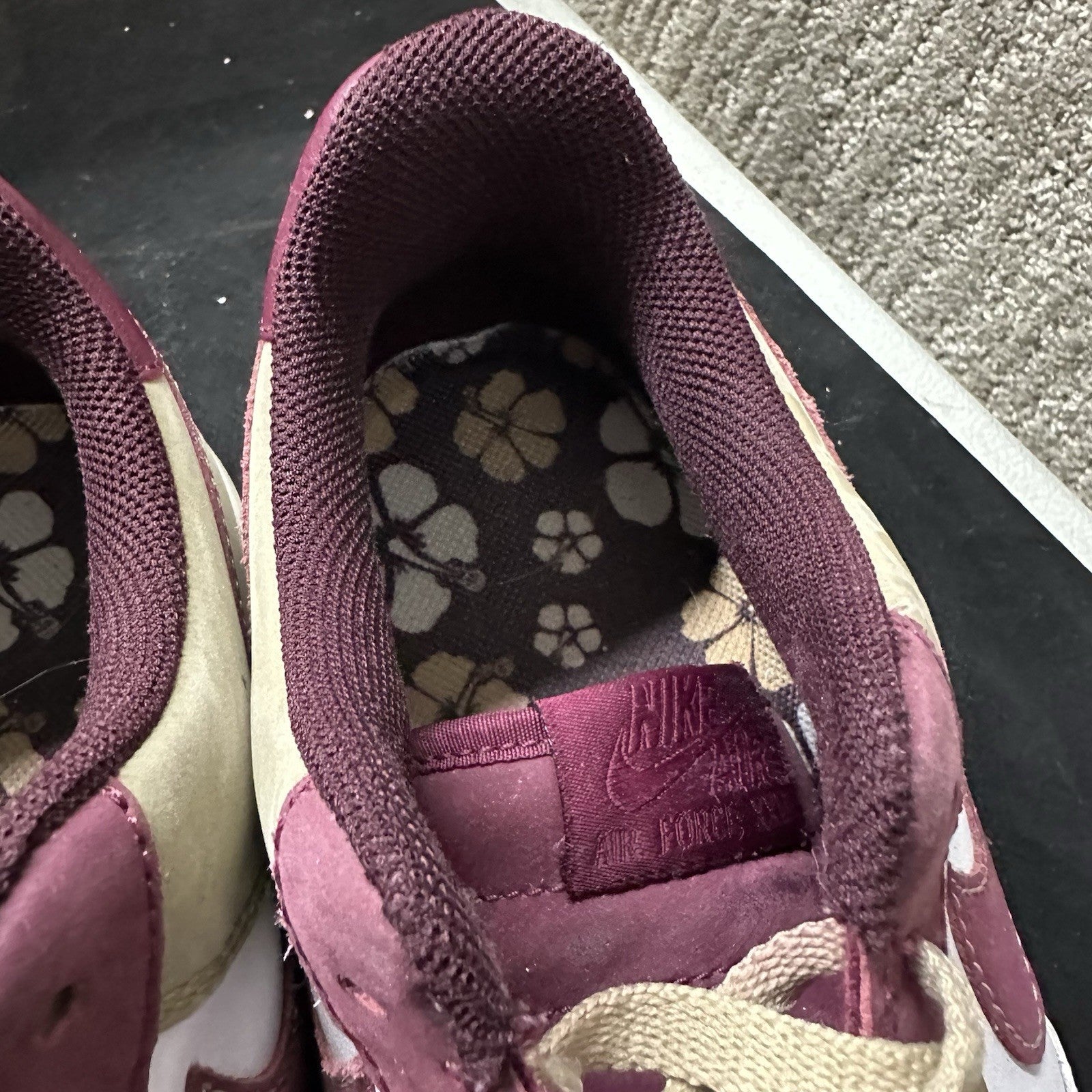 Nike Air Force 1 Low Men’s Size 8.5 White Burgundy | Floral Camo | 2007 OG (5d)