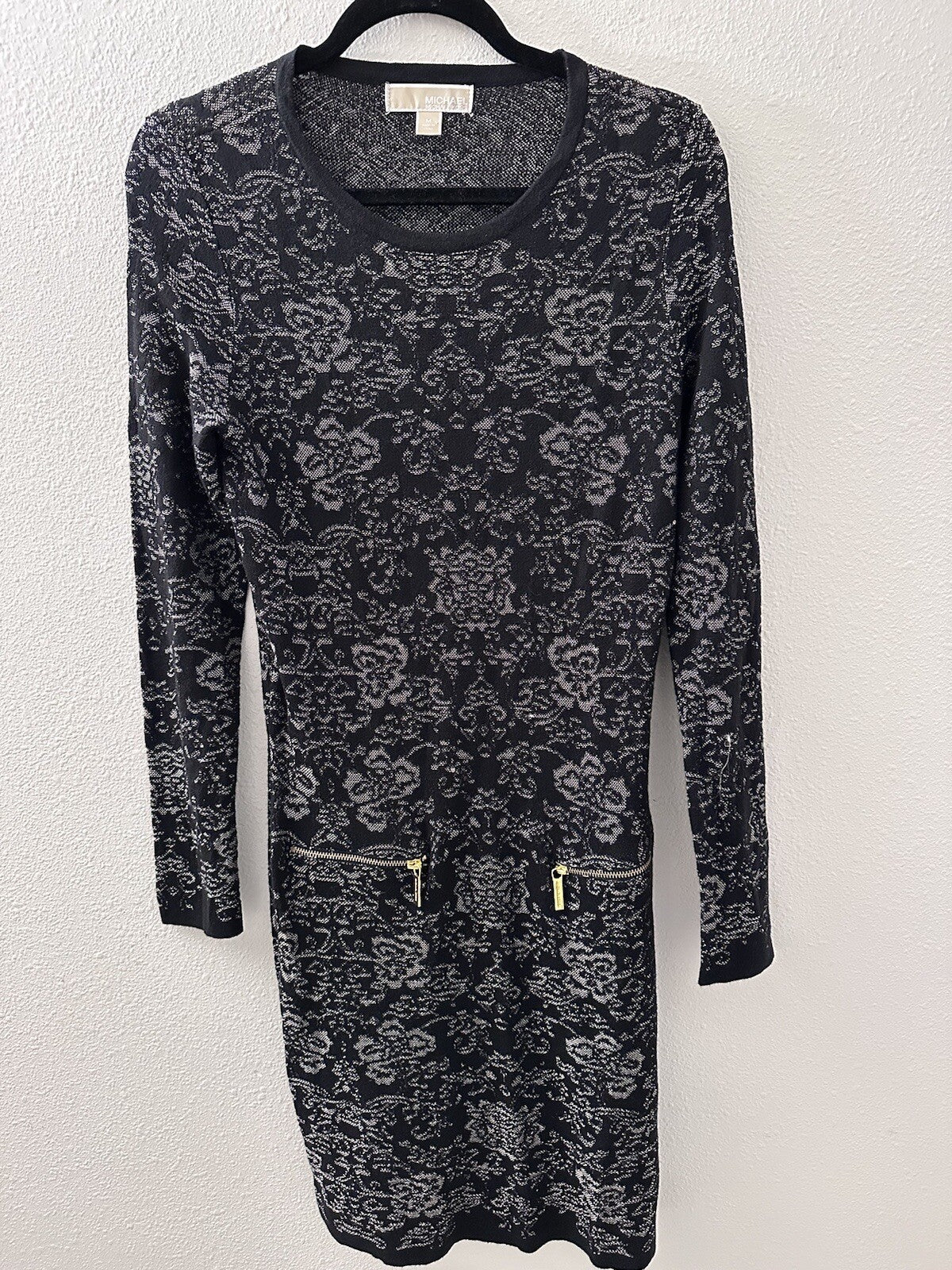 Michael Kors Woman’s Size Med Long Sleeve Black Gold Dress. (0049)