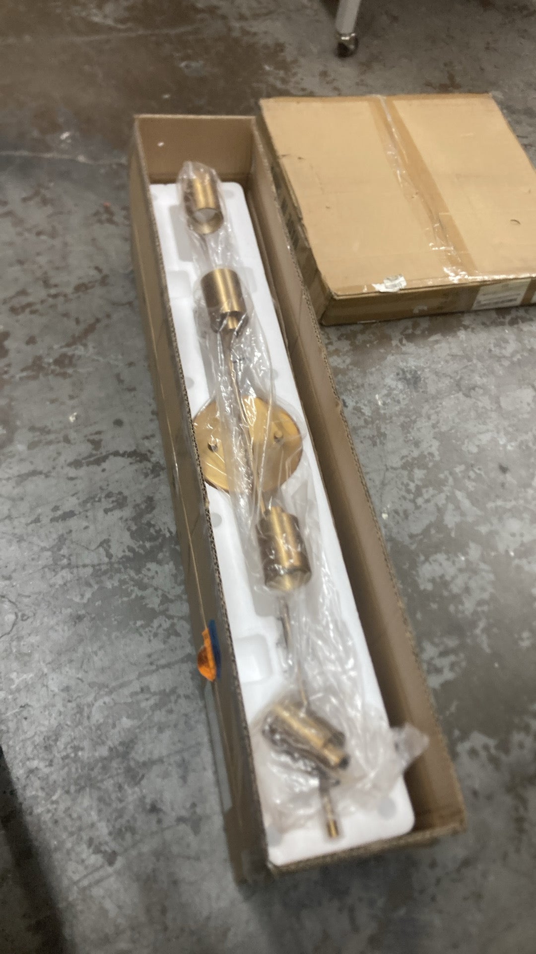 Vidalite 4 Light Lamp