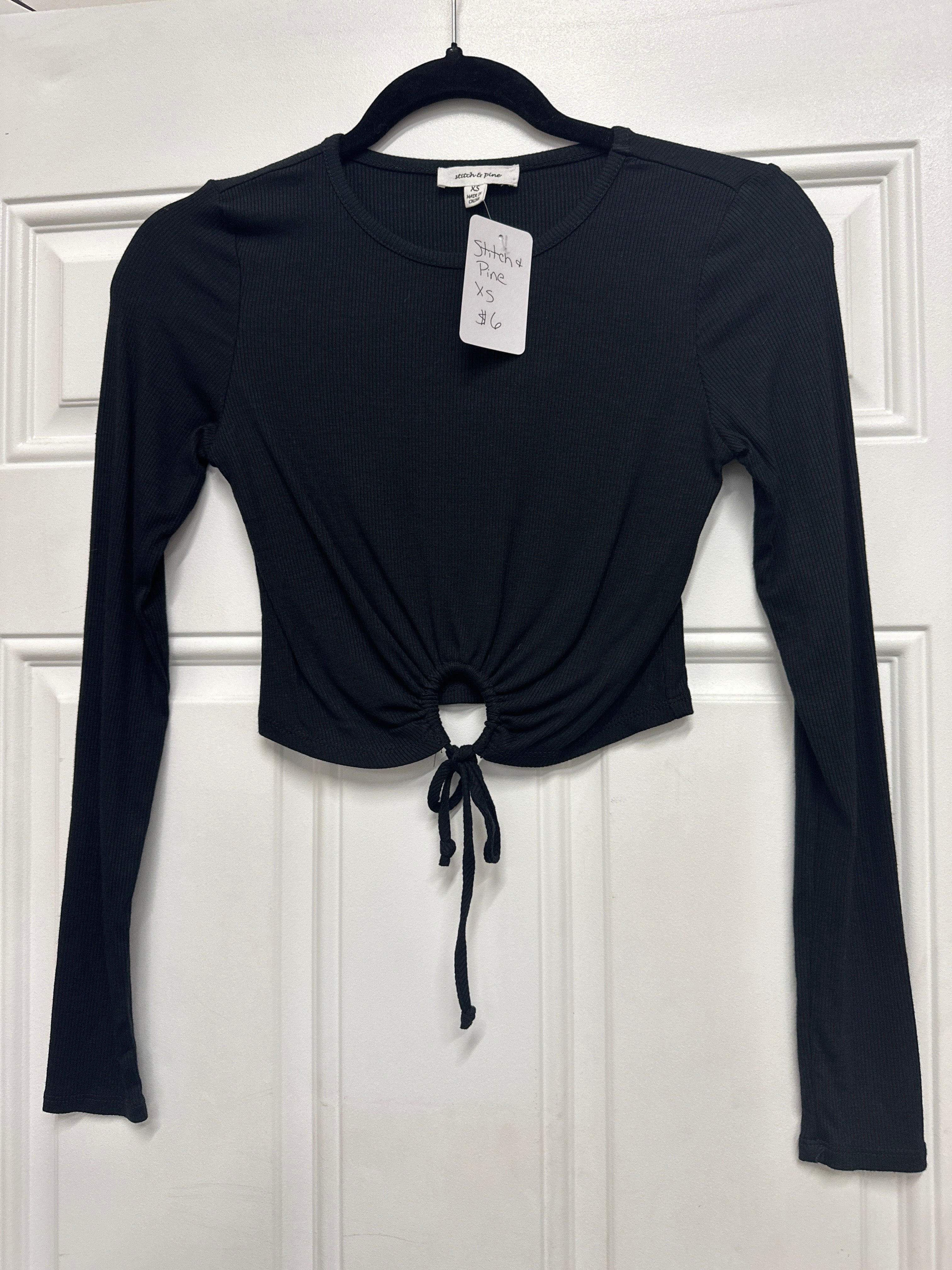 Stitch & Pine Crop Top- XS