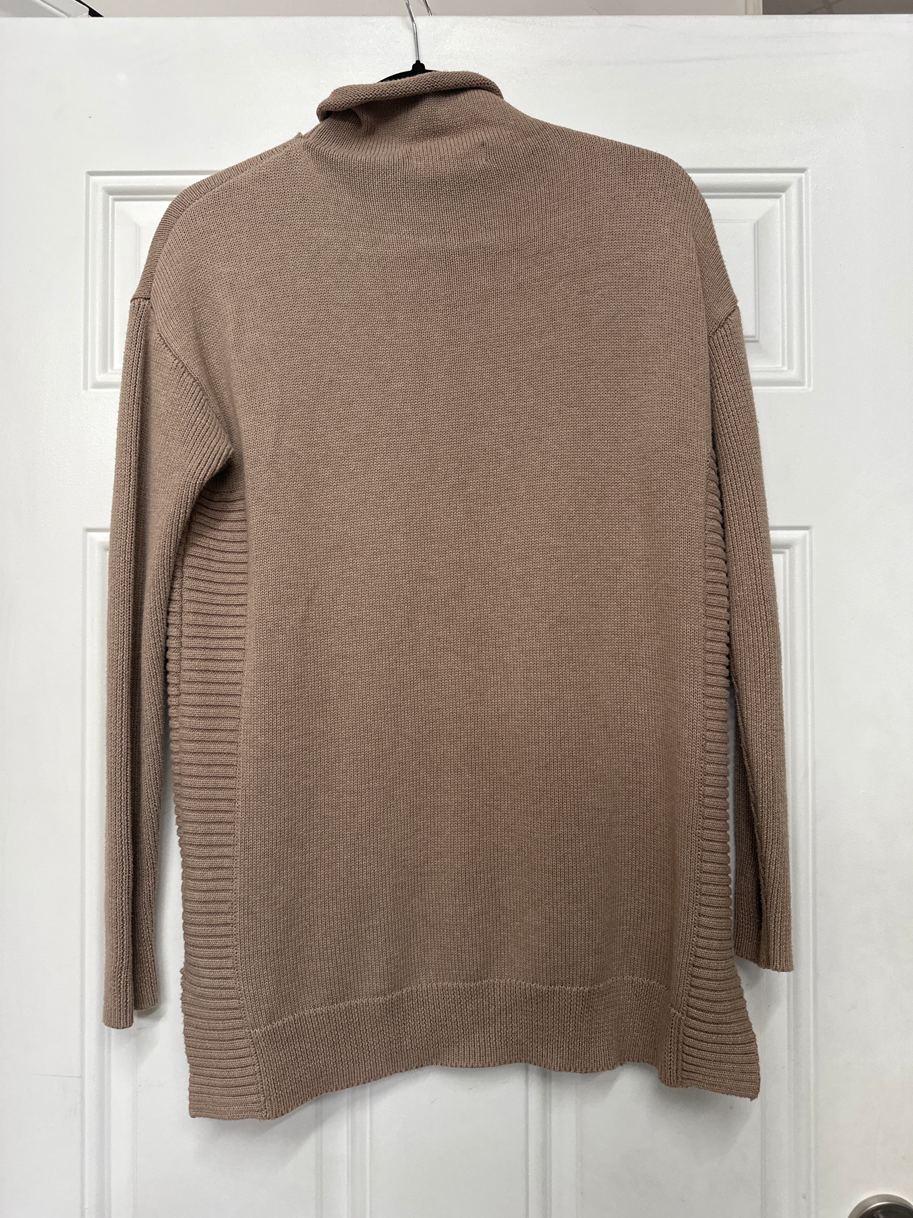 Tahari Sweater- Small