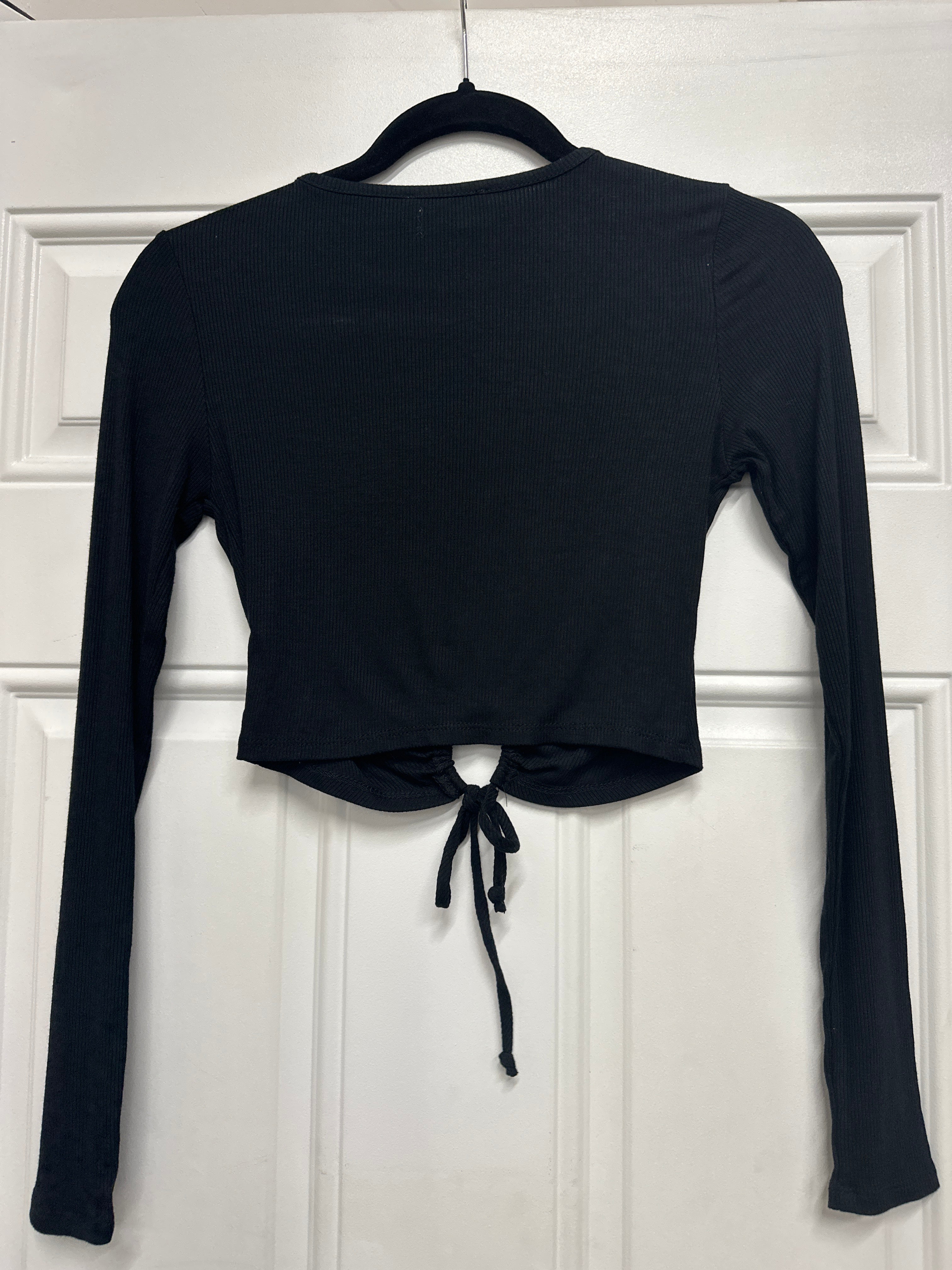Stitch & Pine Crop Top- XS
