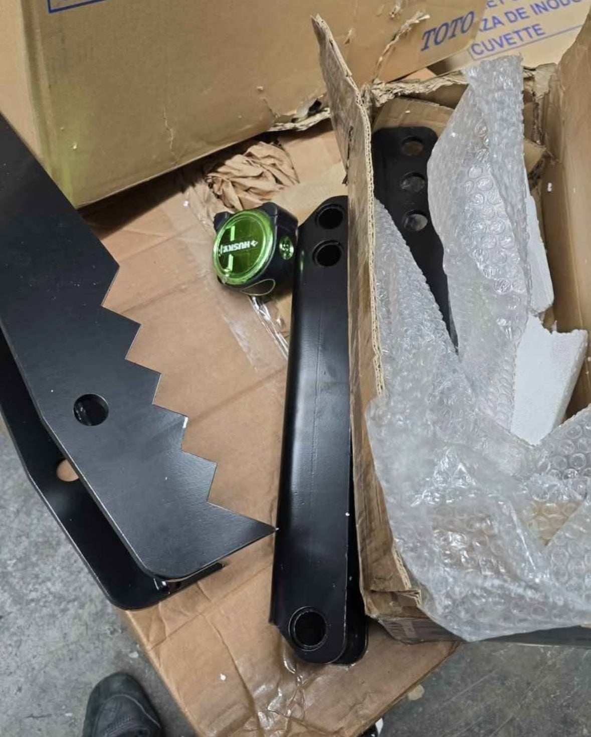 18" Backhoe Thumb, 1/2" Teeth Thickness Heavy Duty Excavator Thumb, Black Steel Weld On Thumb