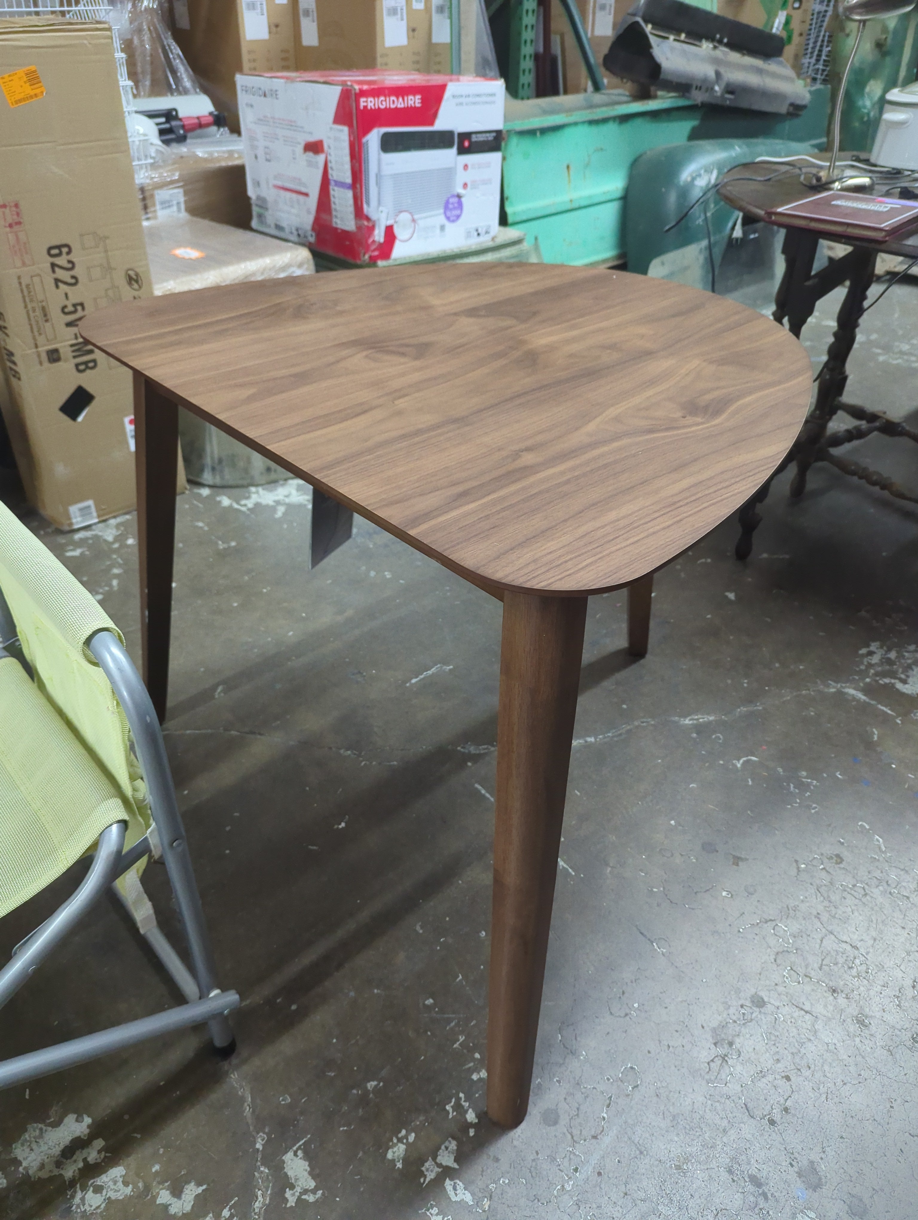 New Classic Furniture Wooden Corner Table