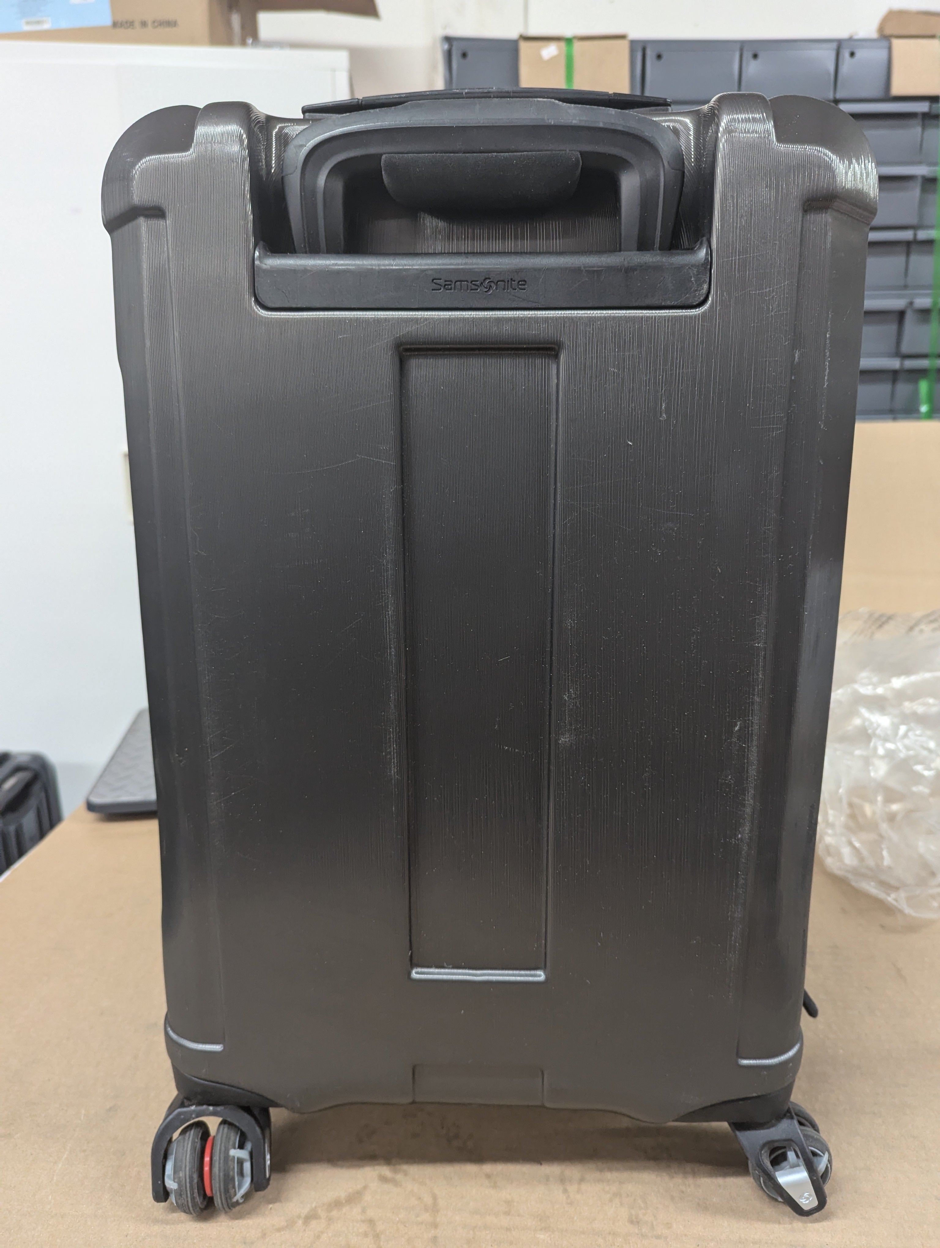 Samsonite Gray Polycarbonate Carbon Elite Suitcase 22" Carry-On