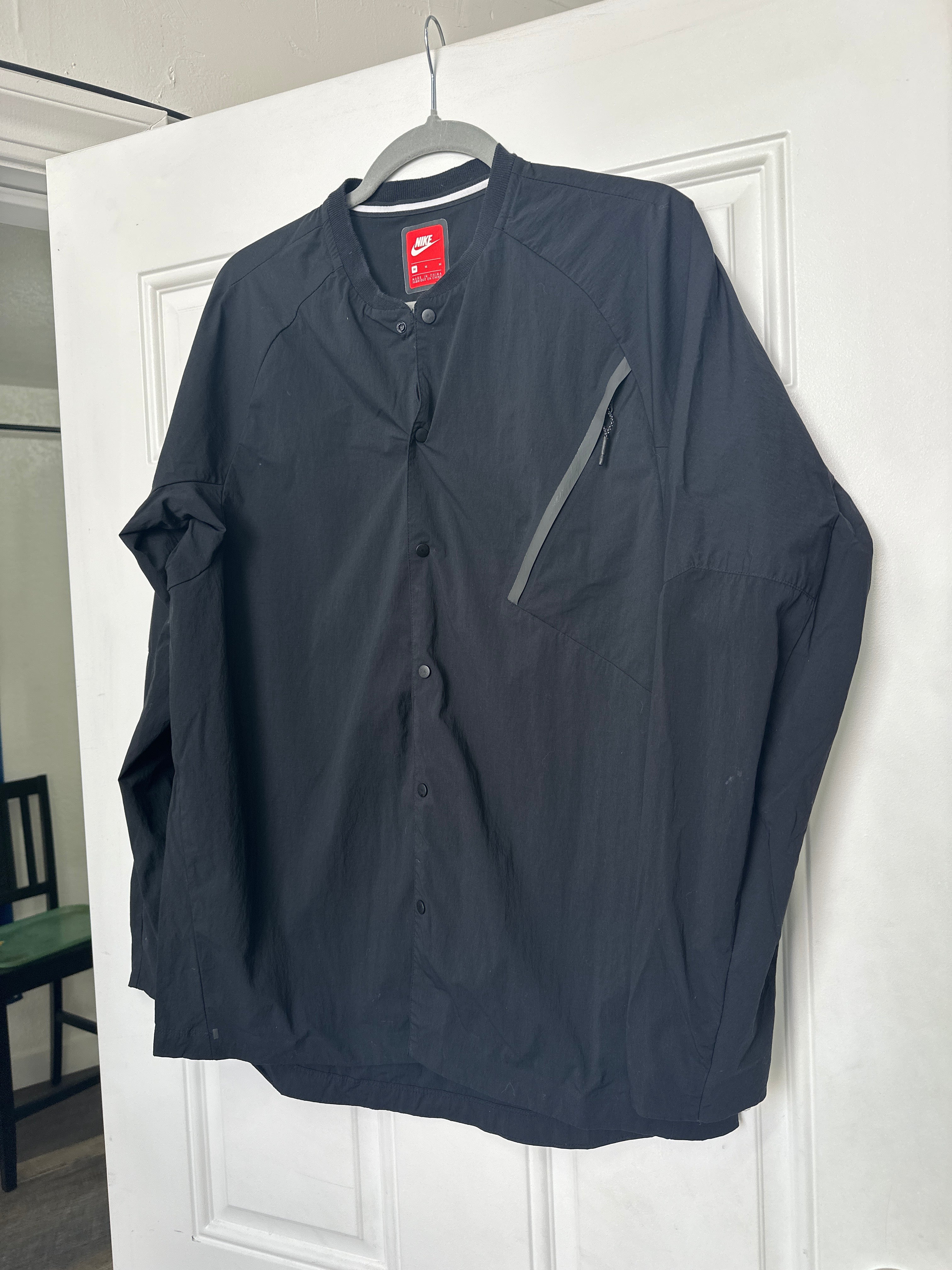 Men’s Nike Jacket Med