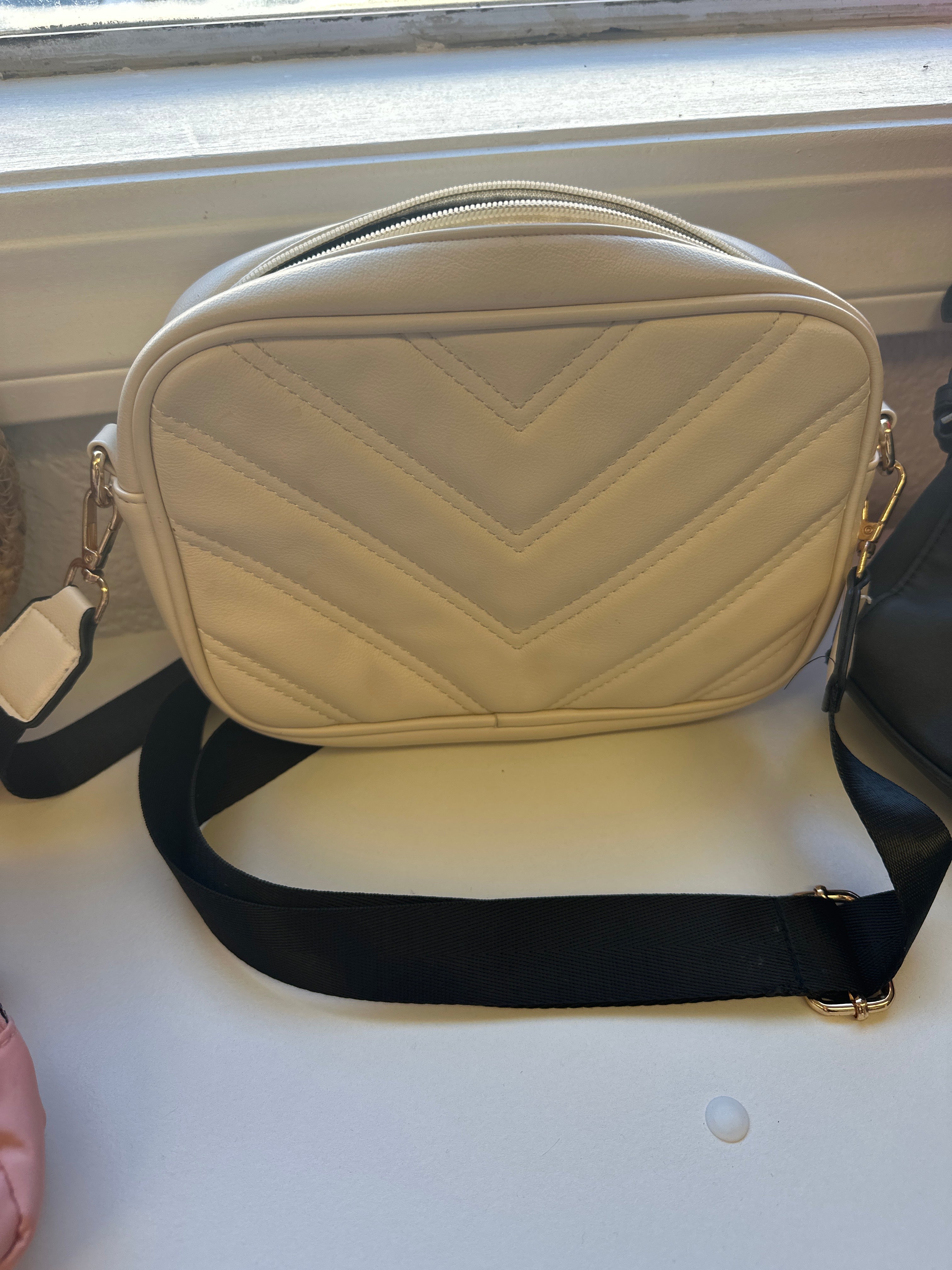Herald Off white Purse