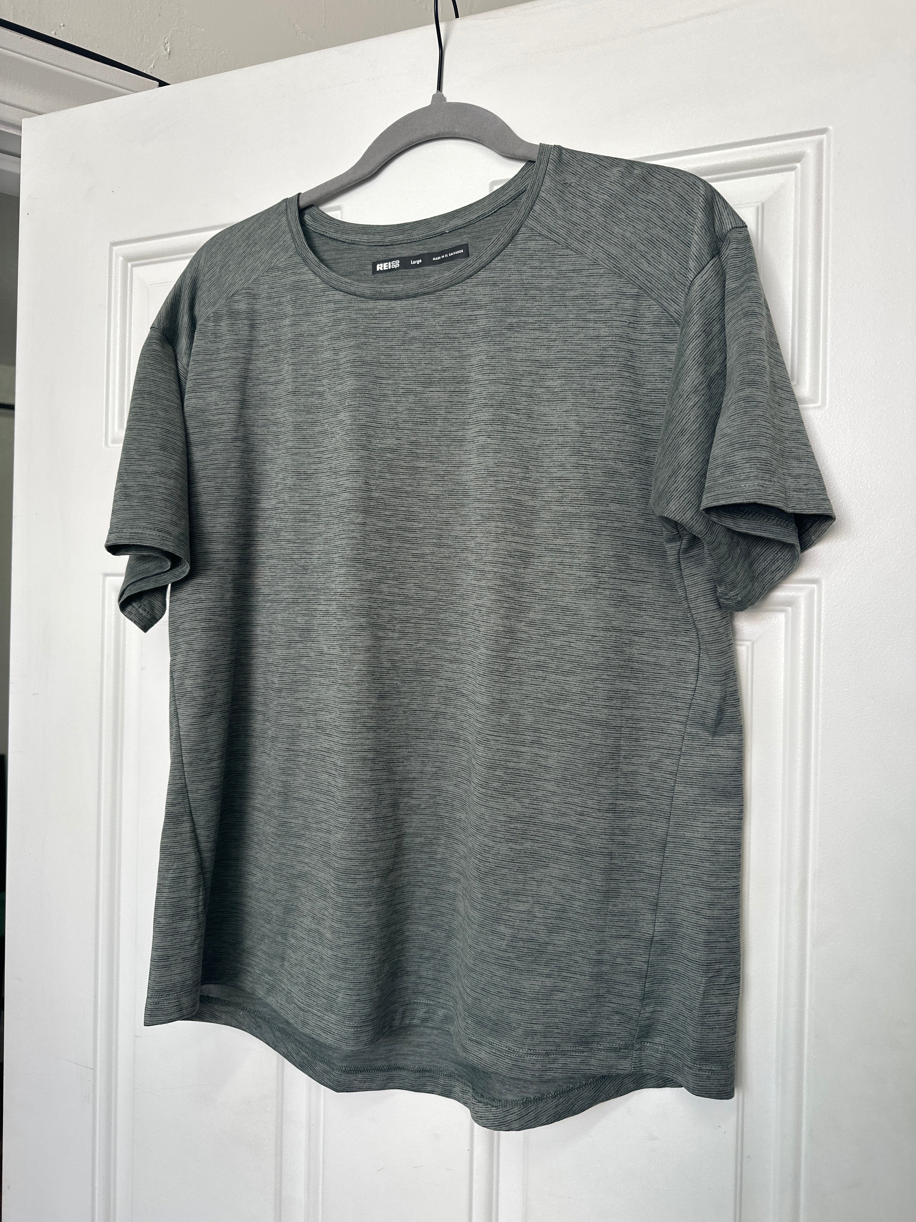 REI Men’s Large Tee