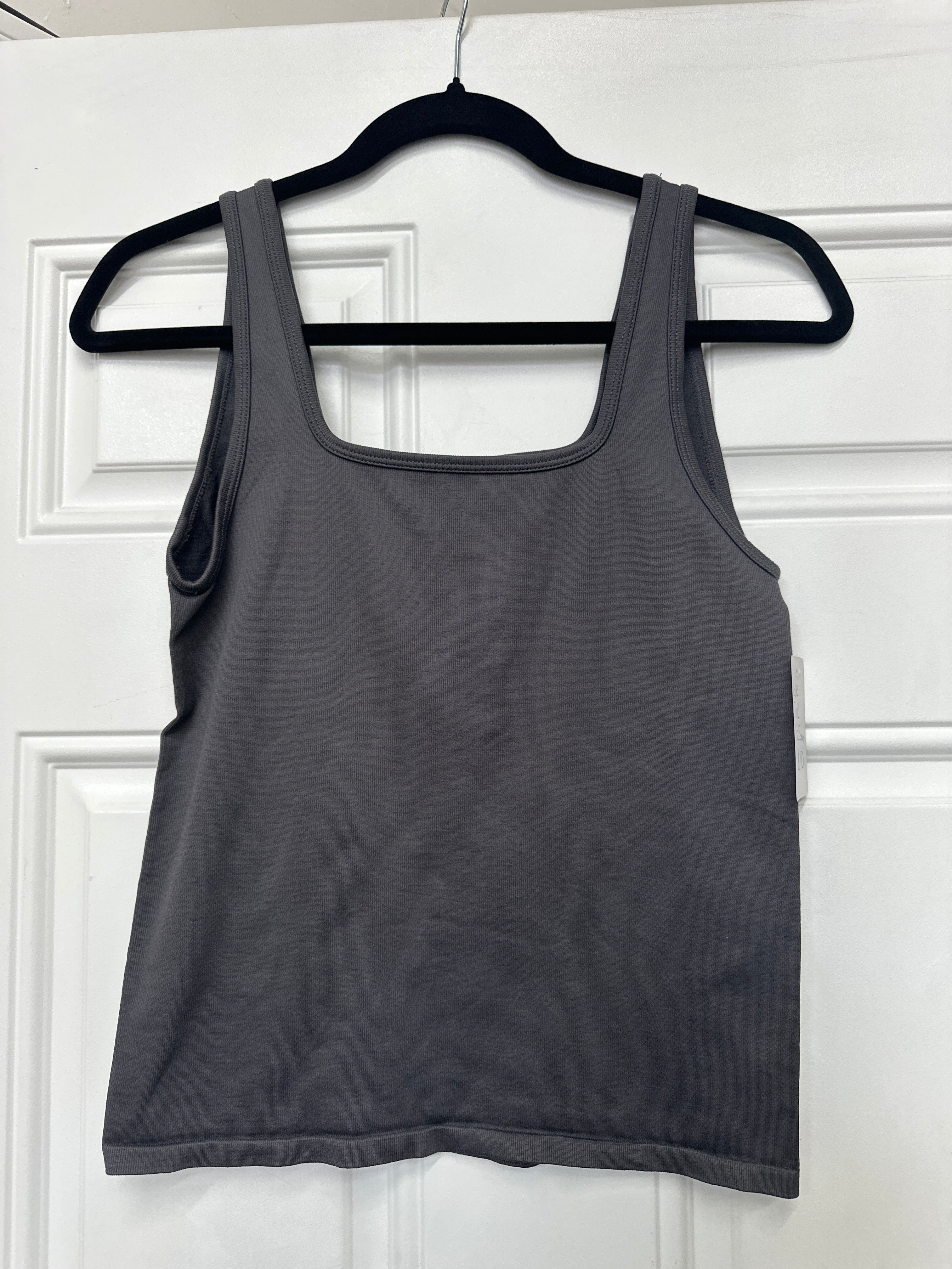 LoLe Small Tank
