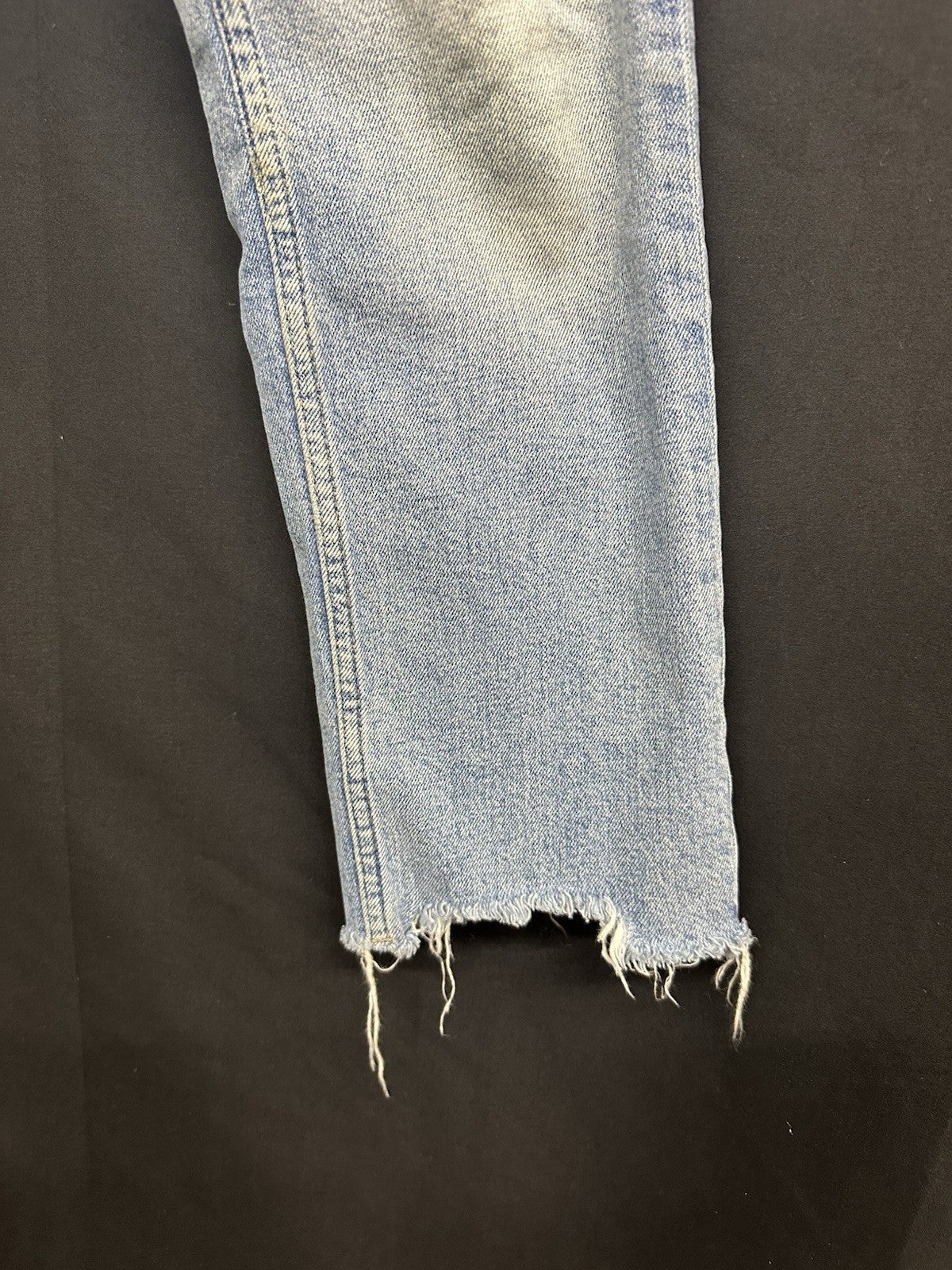 Women’s ZARA Cut off Jeans US 2 EUR 34 (0031)