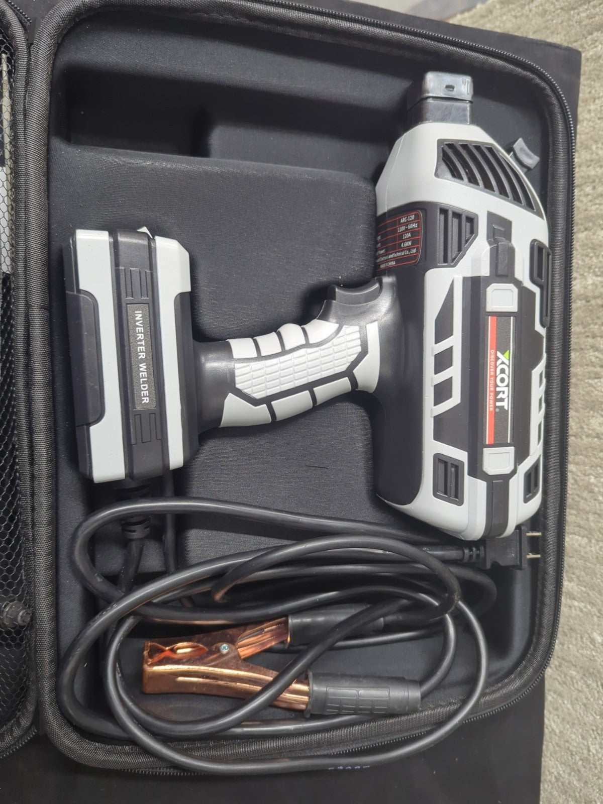 Xcort Inverter Welder ARC-120, Full Kit With Clamps And Case 3E