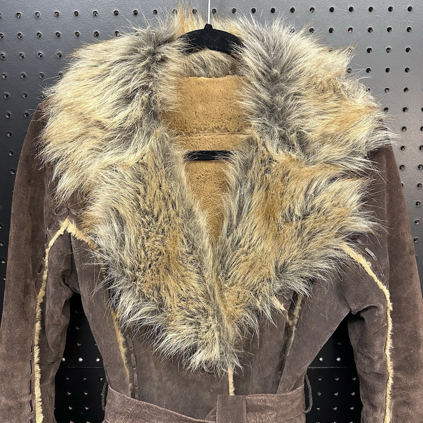 Wilsons Leather Women’s Brown Leather Faux Fur Collar Cuffs Shearling Jacket Med