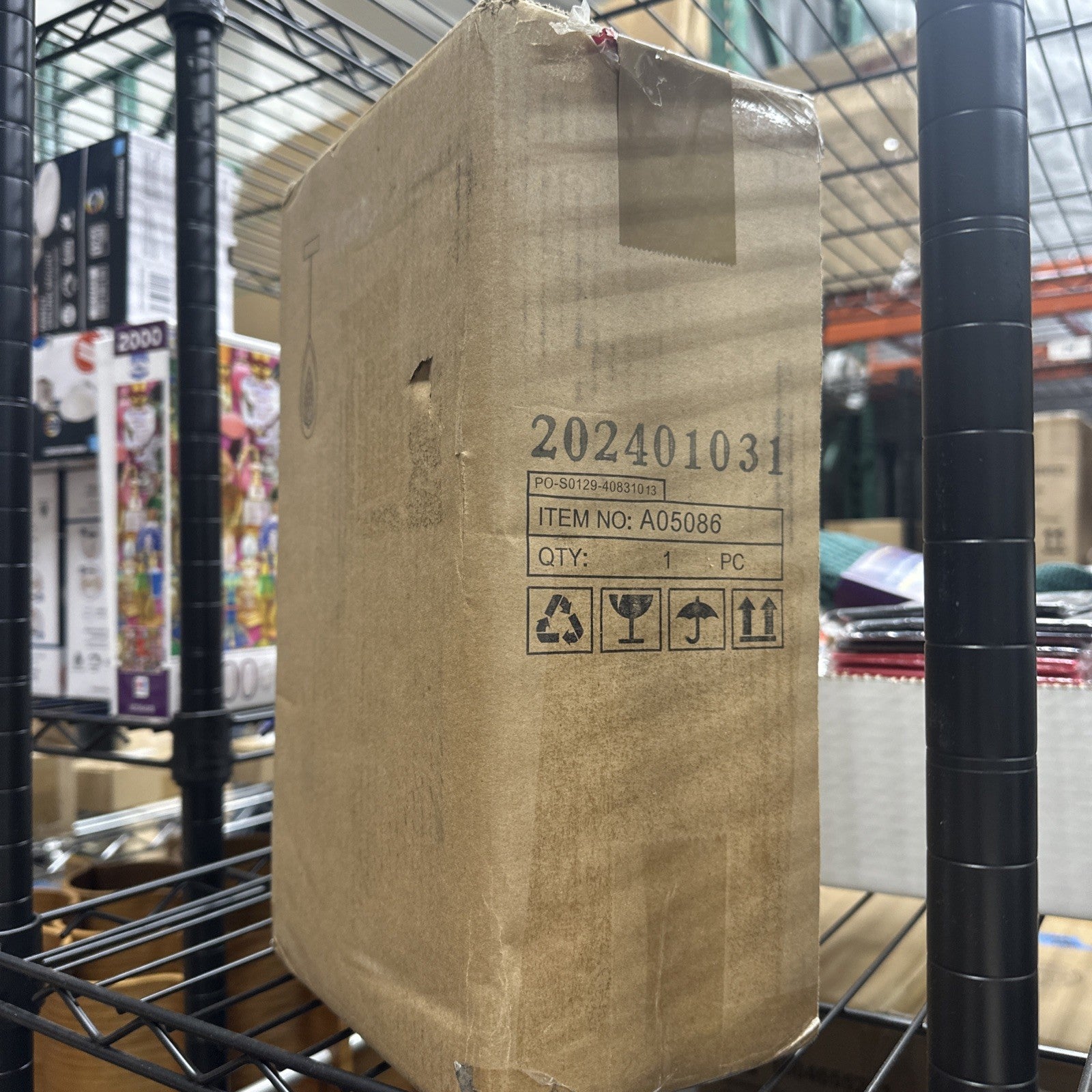 LNC Avelis 1-Light LED Brass Pendant Light, Belles Lighting, A05086 8D