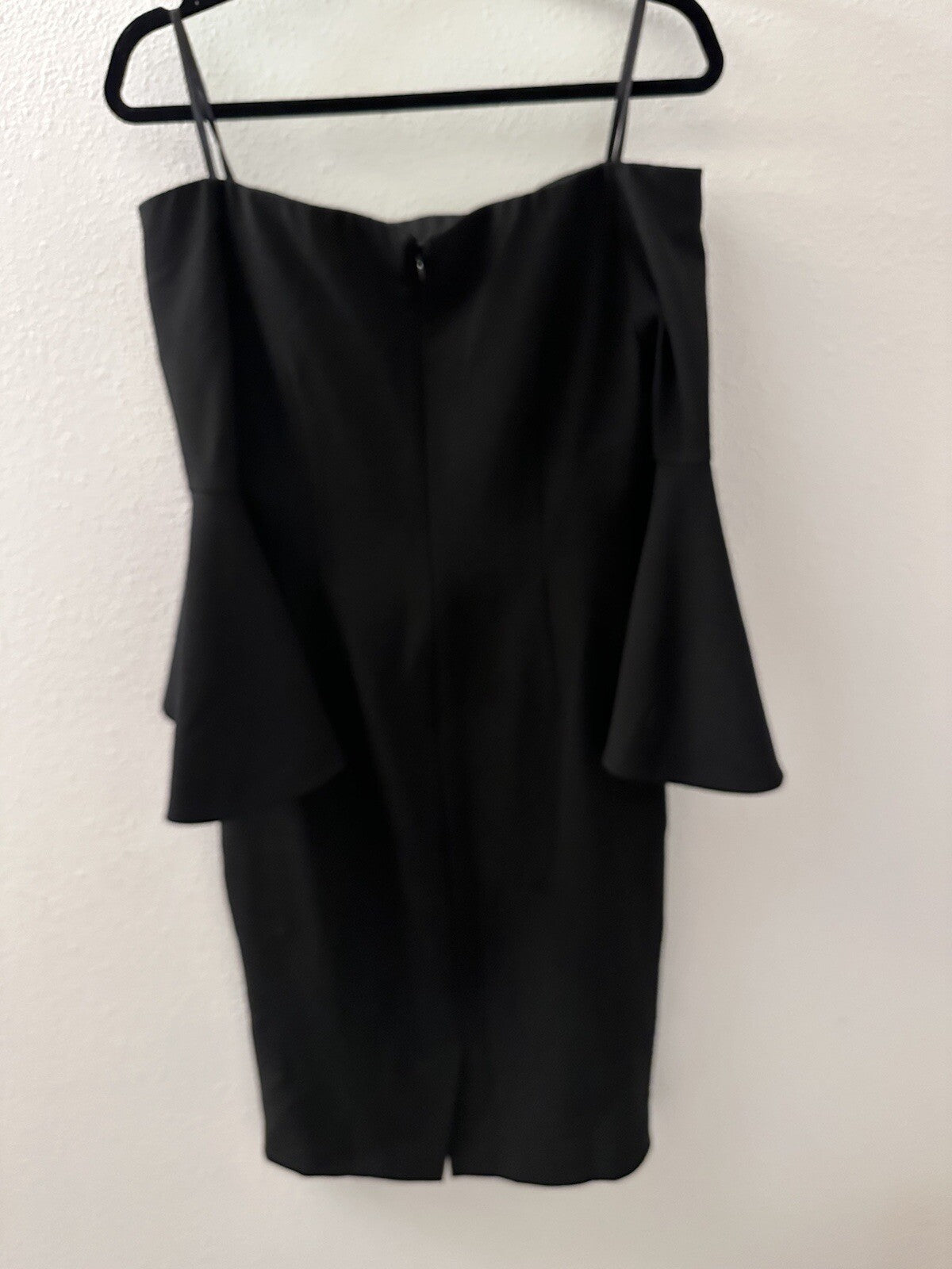 Chelsea28 Black Off The Shoulder Bell Sleeve Dress Women’s Size 6.           3.5
