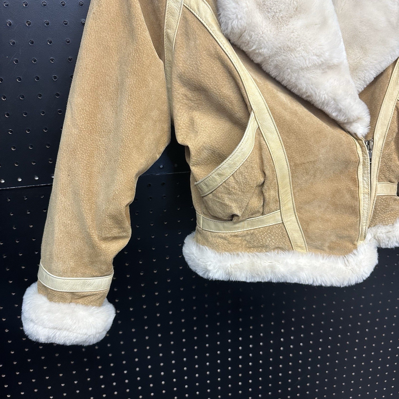 Wilsons Adventure Bound Women's Small Tan Suede Leather Fur Trim Jacket