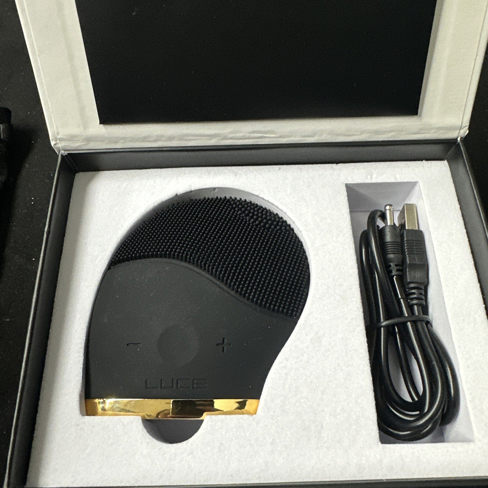 Luce 180 Facial Cleansing  Anti-aging Device All Skin Types Ultra Sonic Black 6c