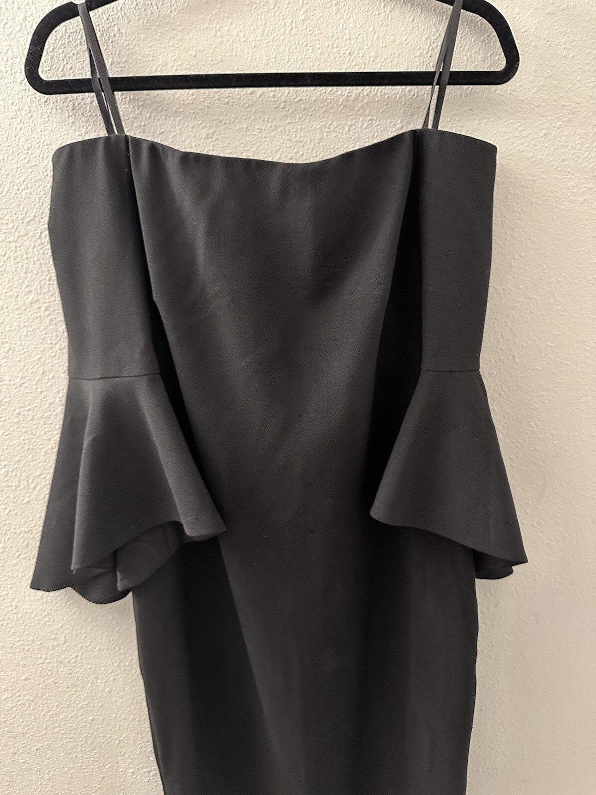 Chelsea28 Black Off The Shoulder Bell Sleeve Dress Women’s Size 6.           3.5
