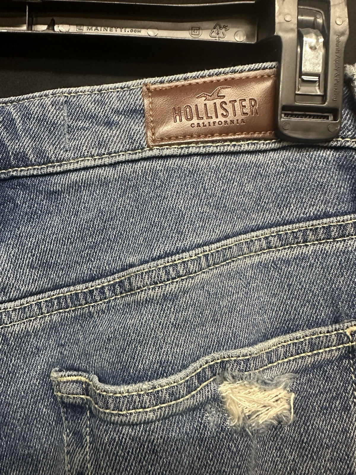 Women’s Hollister Ripped Distressed Jeans W24 L27  (0020)
