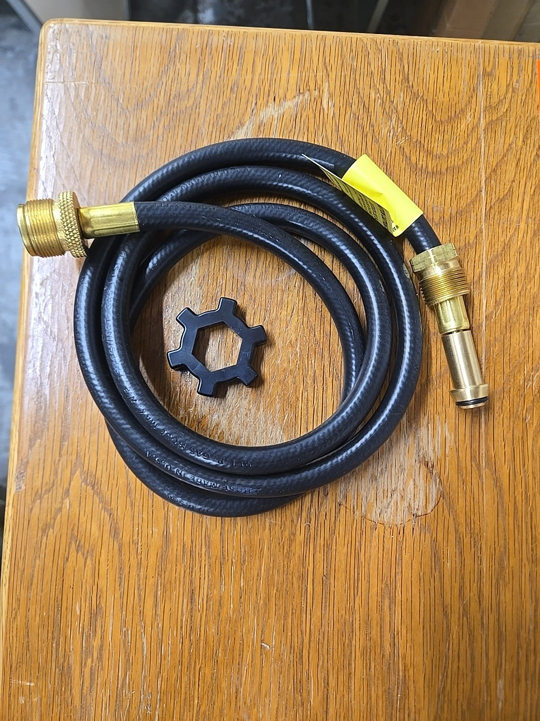 5' Propane Hose Assembly W/Handwheel 8B