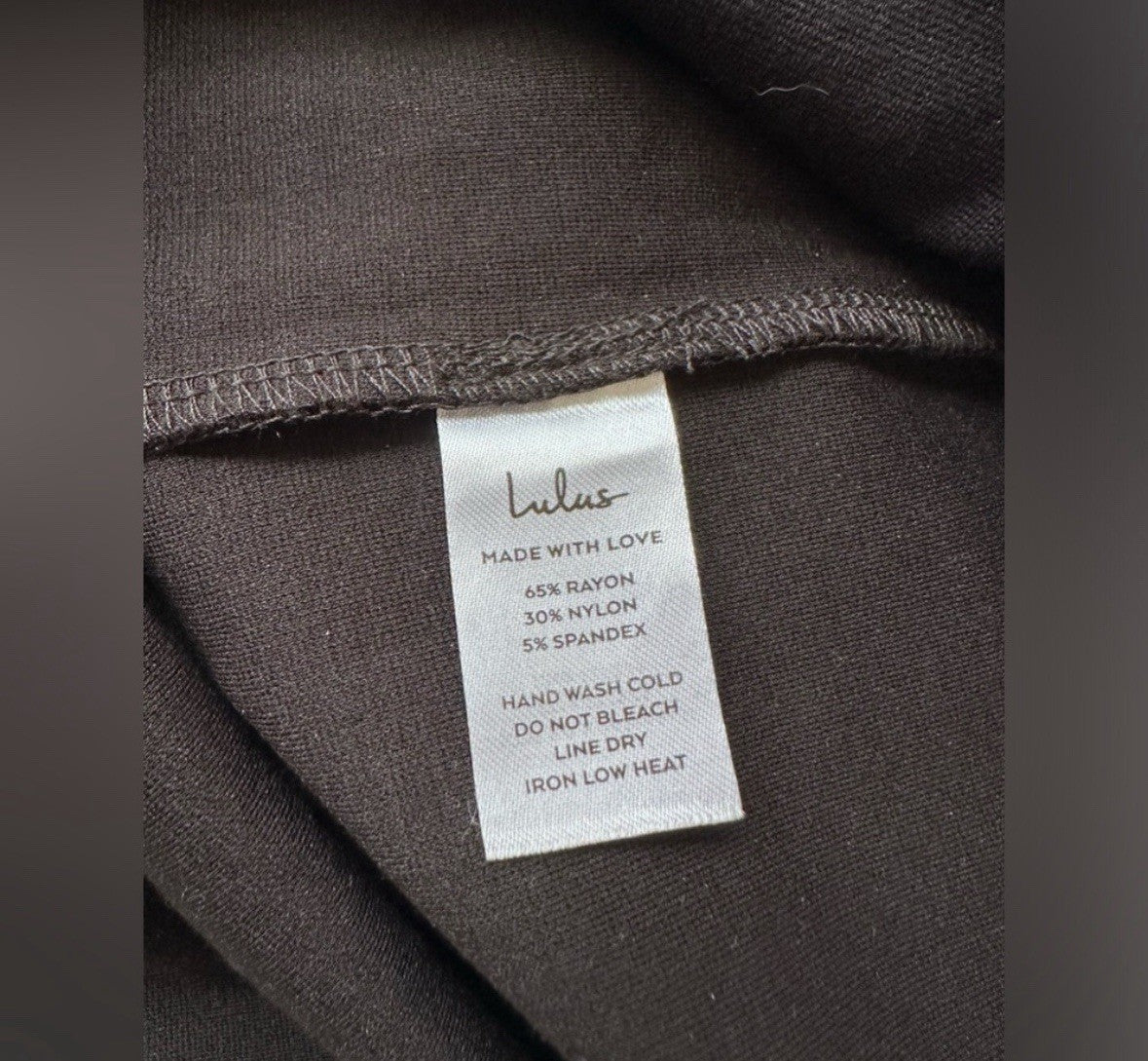 Woman’s Lulus Size small Low cut V back, Fitted black dress Size Small (0041)