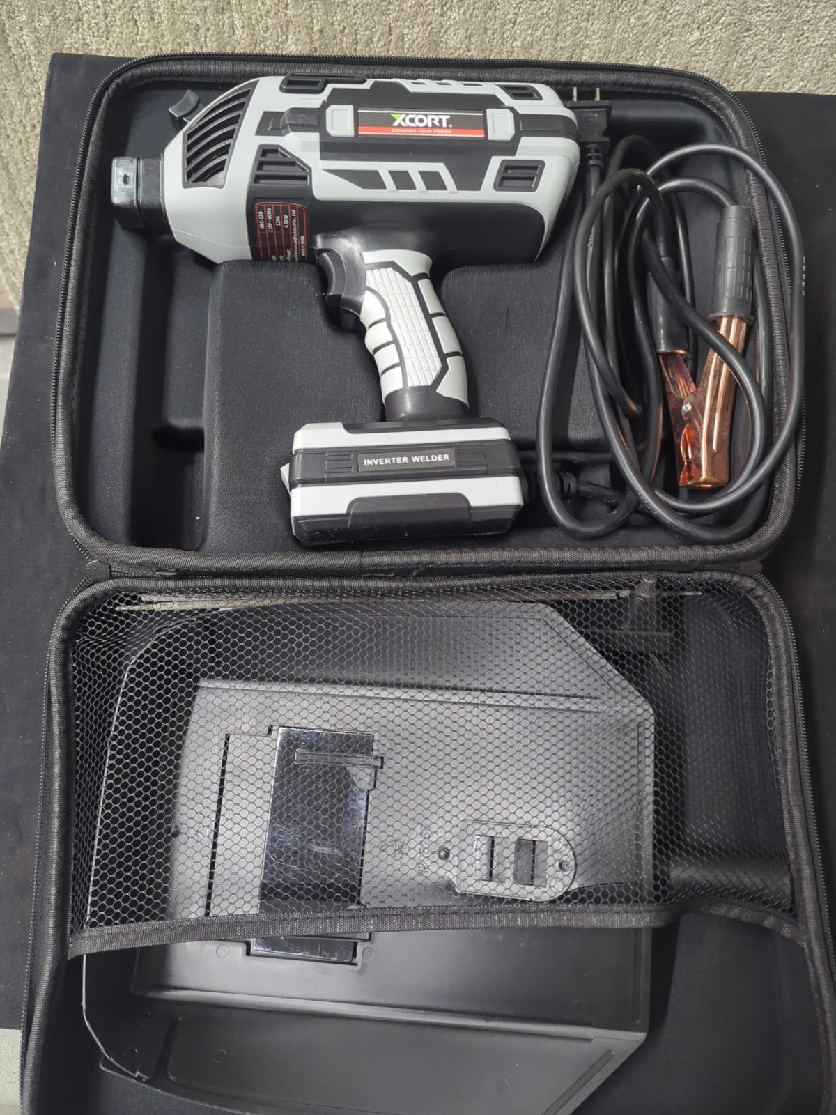 Xcort Inverter Welder ARC-120, Full Kit With Clamps And Case 3E