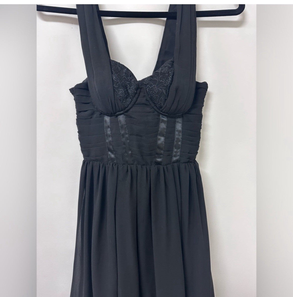 Woman’s H&M Size US 4. Lace Top, short black dress (0027)