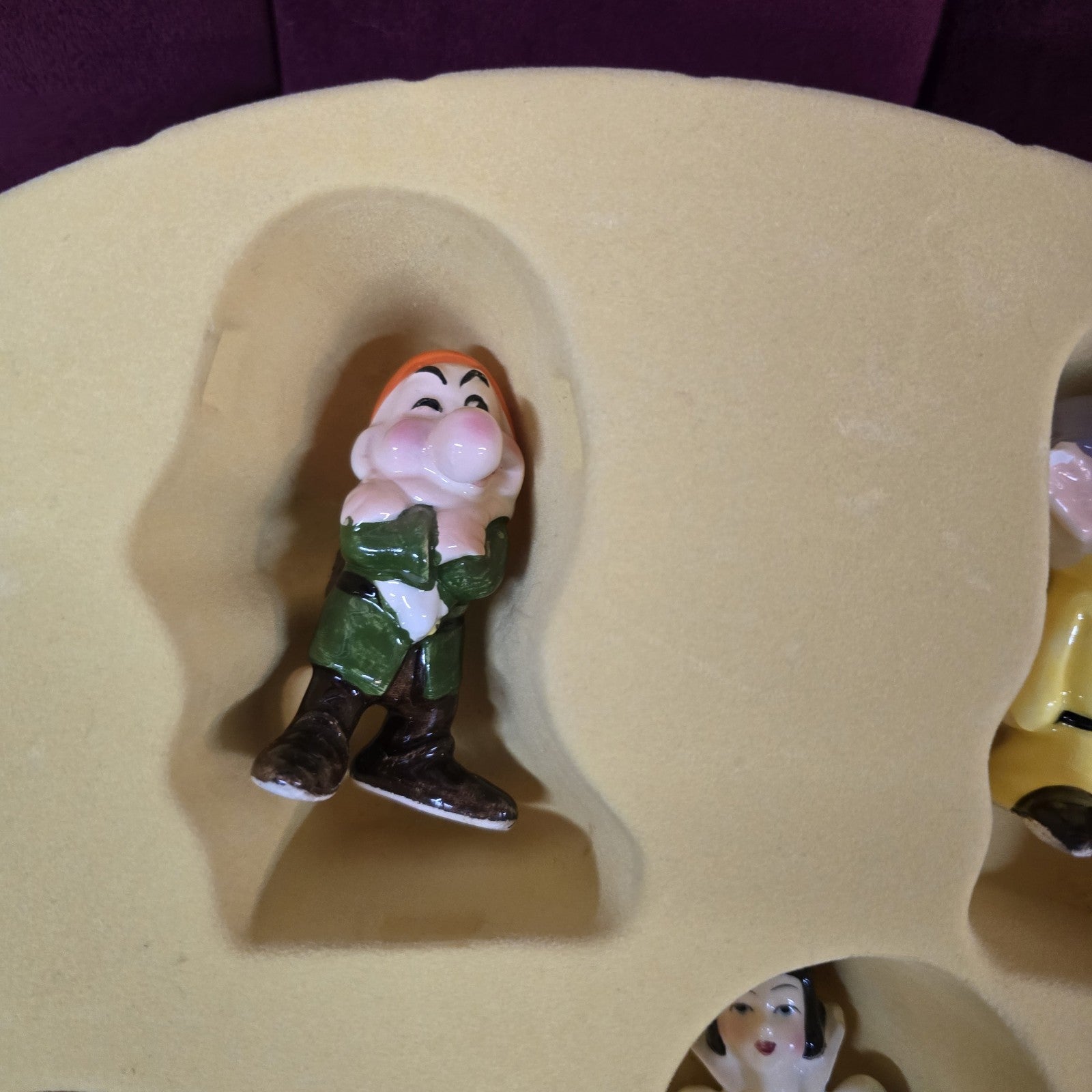 1960 Walt Disney Snow White and the Seven Dwarfs Ceramic Figure Set