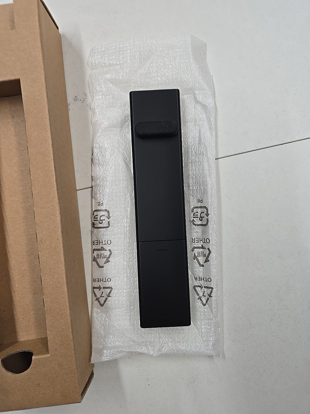 Caavo HDRX4  Replacement Remote 8B